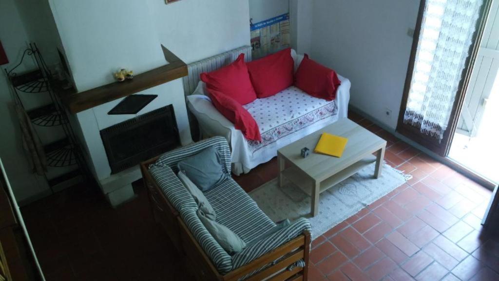 Mas Grimaud - Gîte- Studio et chambres d'hôtes familiales view 5