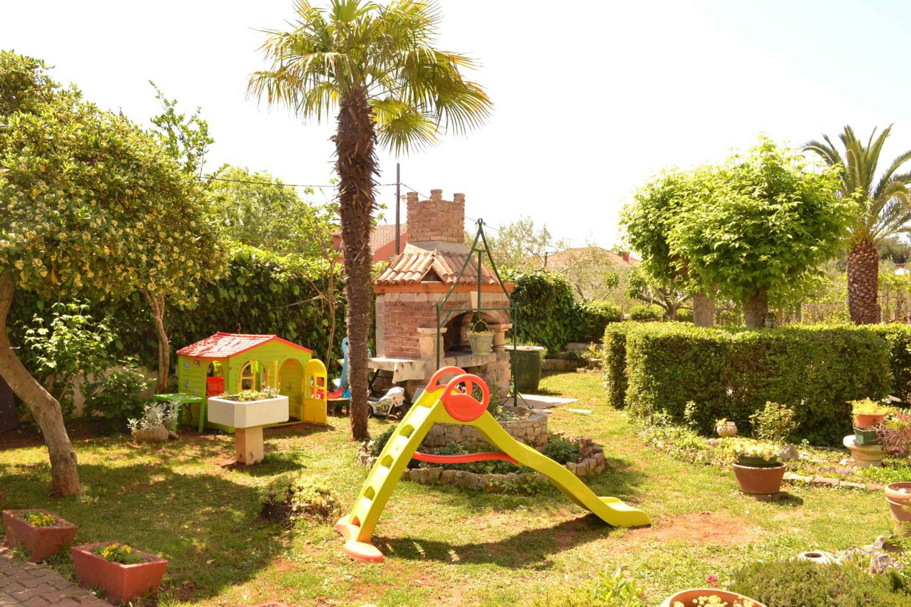 Photo 25