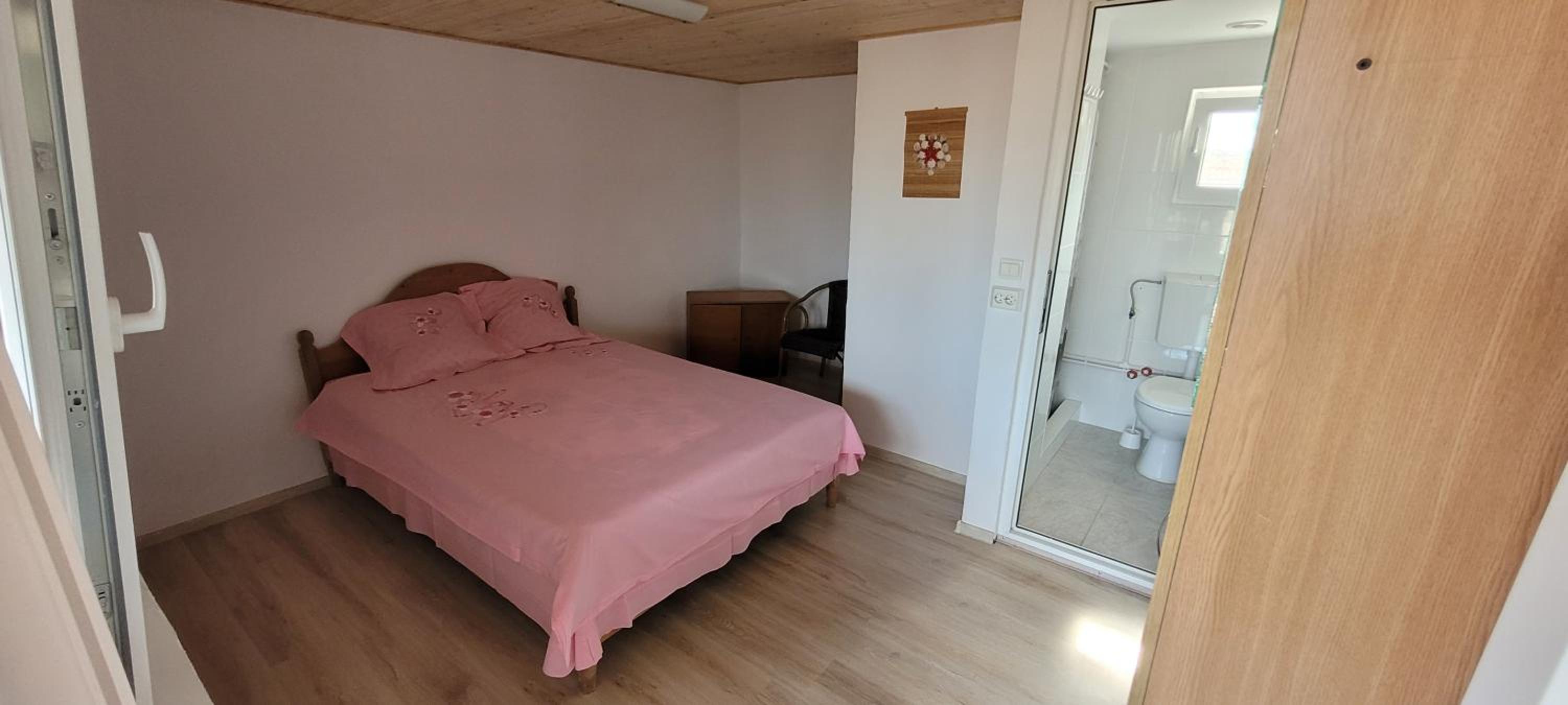 Casa Iacob en 2 Mai