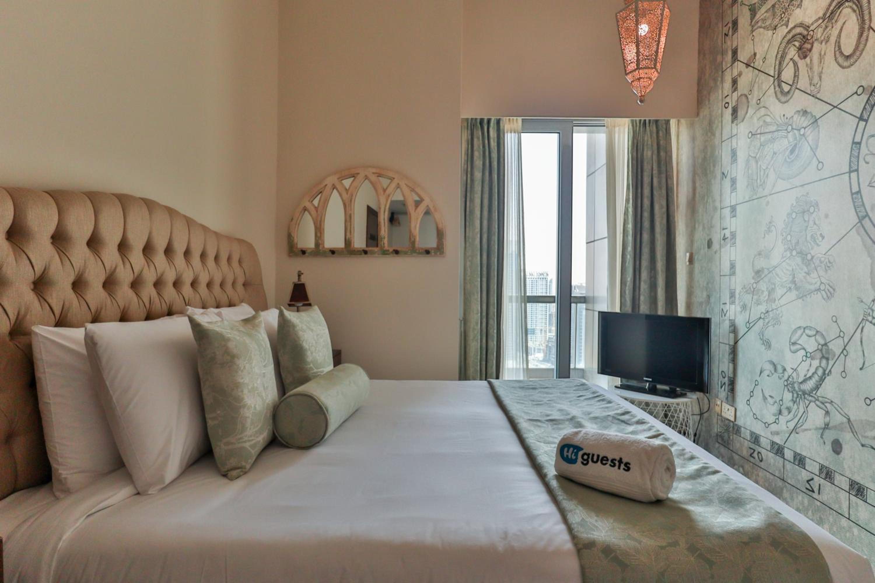 HiGuests - Arabesque Apt with Private Jacuzzi and Terrace