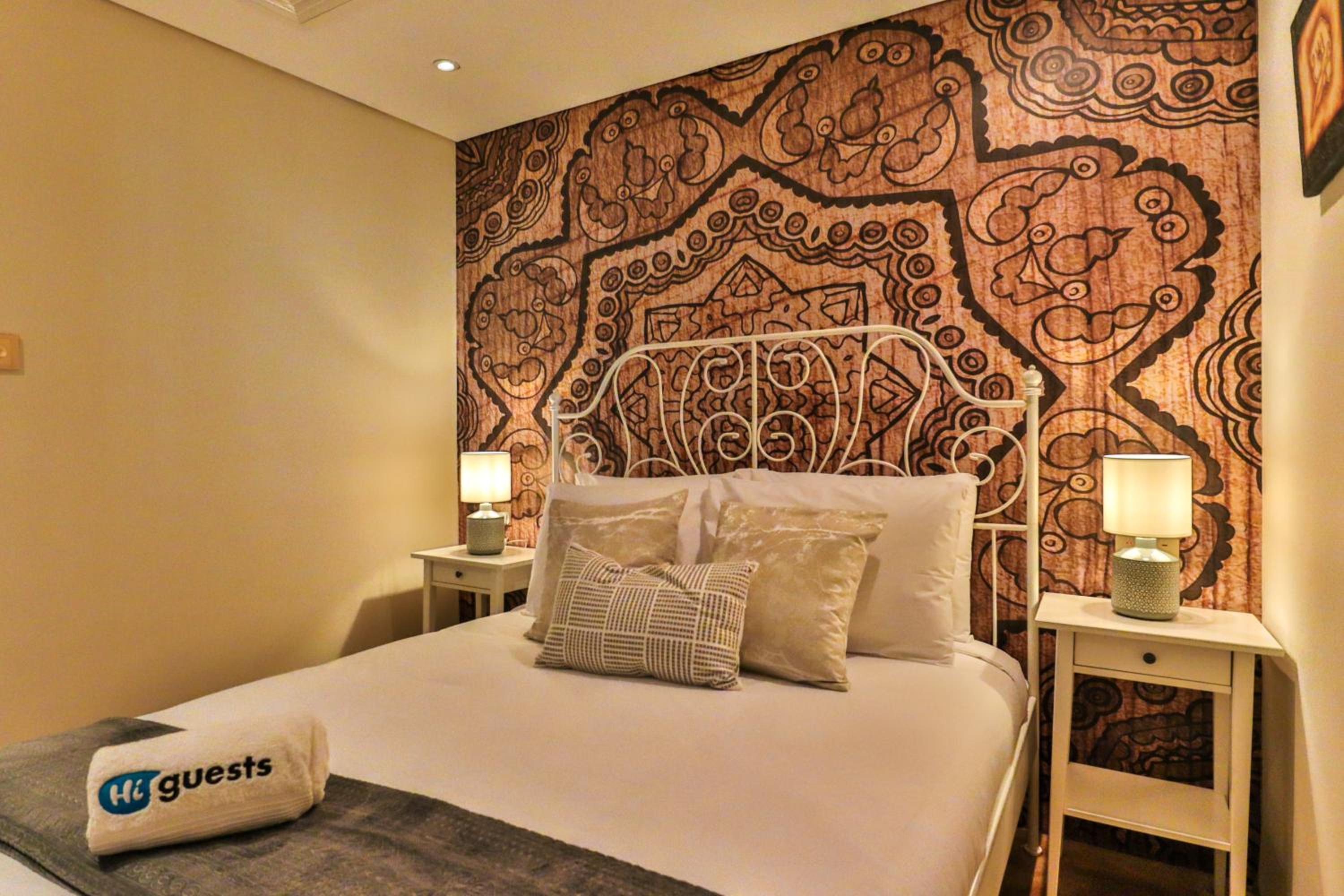 HiGuests - Arabesque Apt with Private Jacuzzi and Terrace