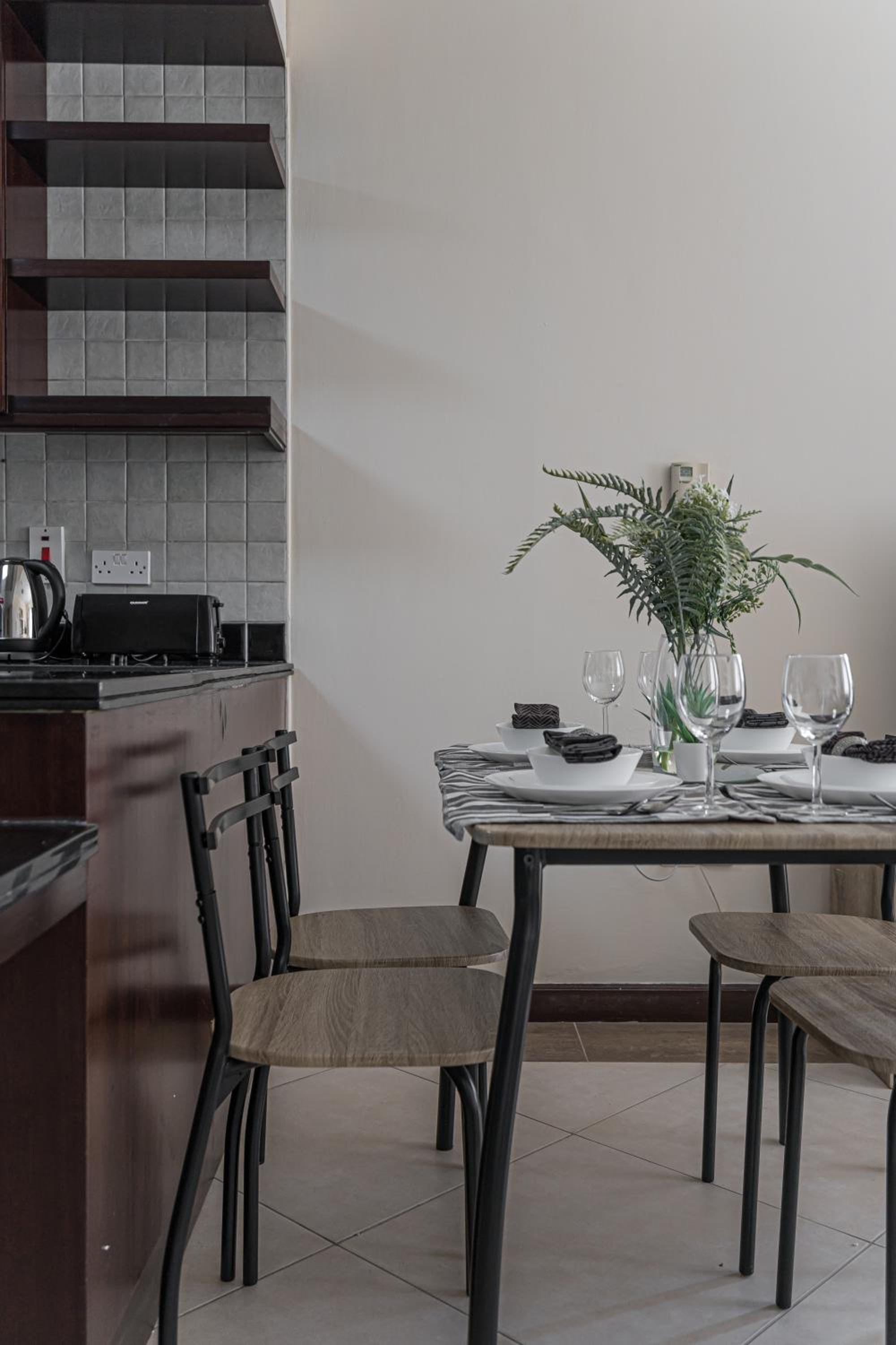 HiGuests - Cheerful Apt With Stunning Views in Port Saeed