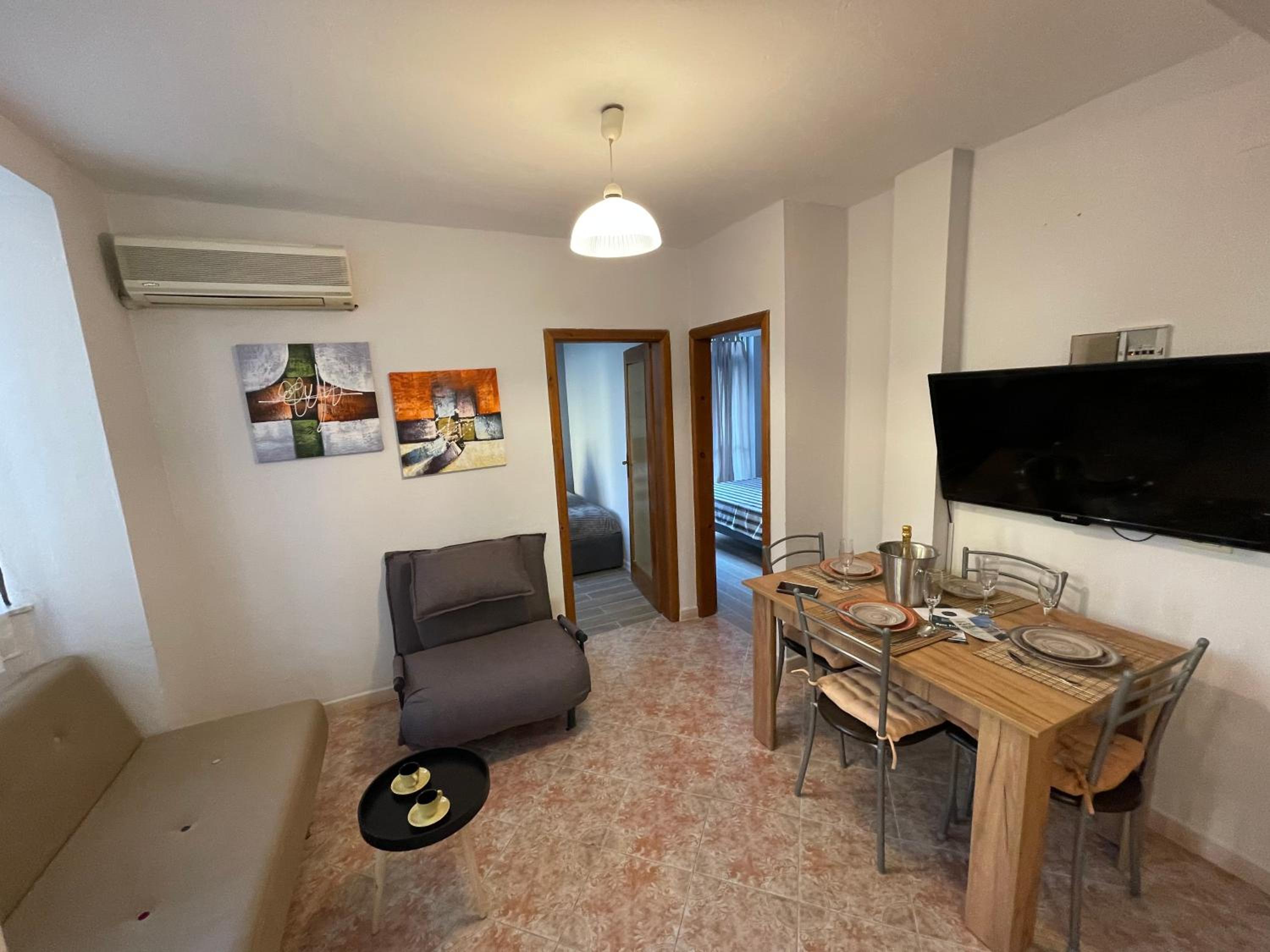 Sunny hill Apartment