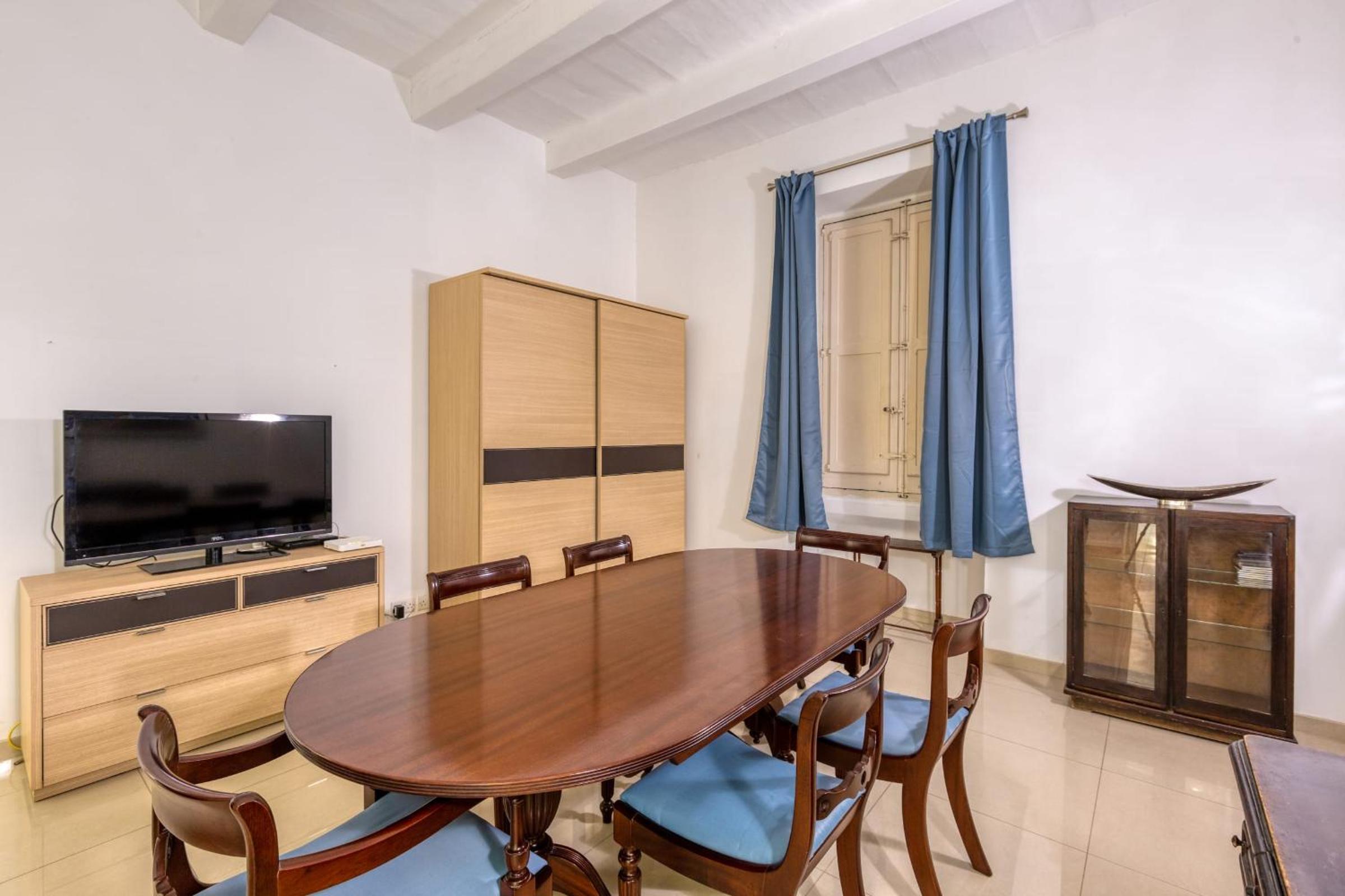 FLORIANA Suite-Hosted by Sweetstay