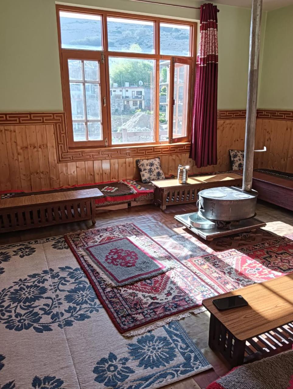 Photo 6