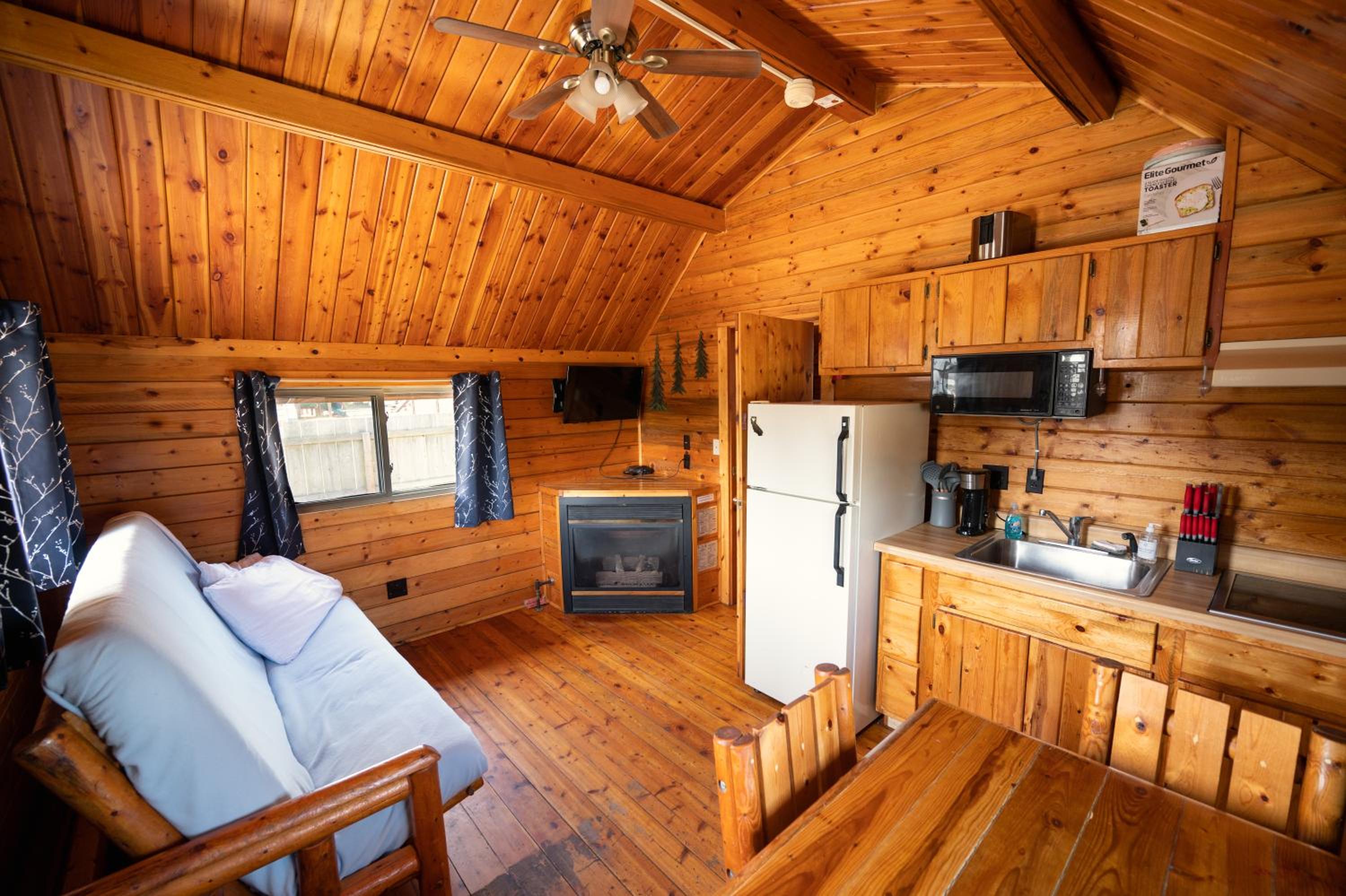Redwood Coast Cabins and RV Resort view 4