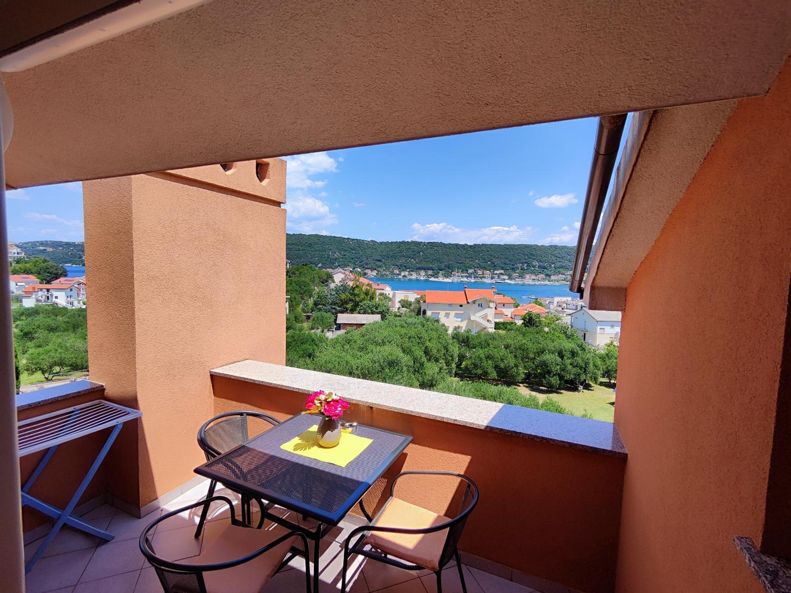 Apartments Melita view 3