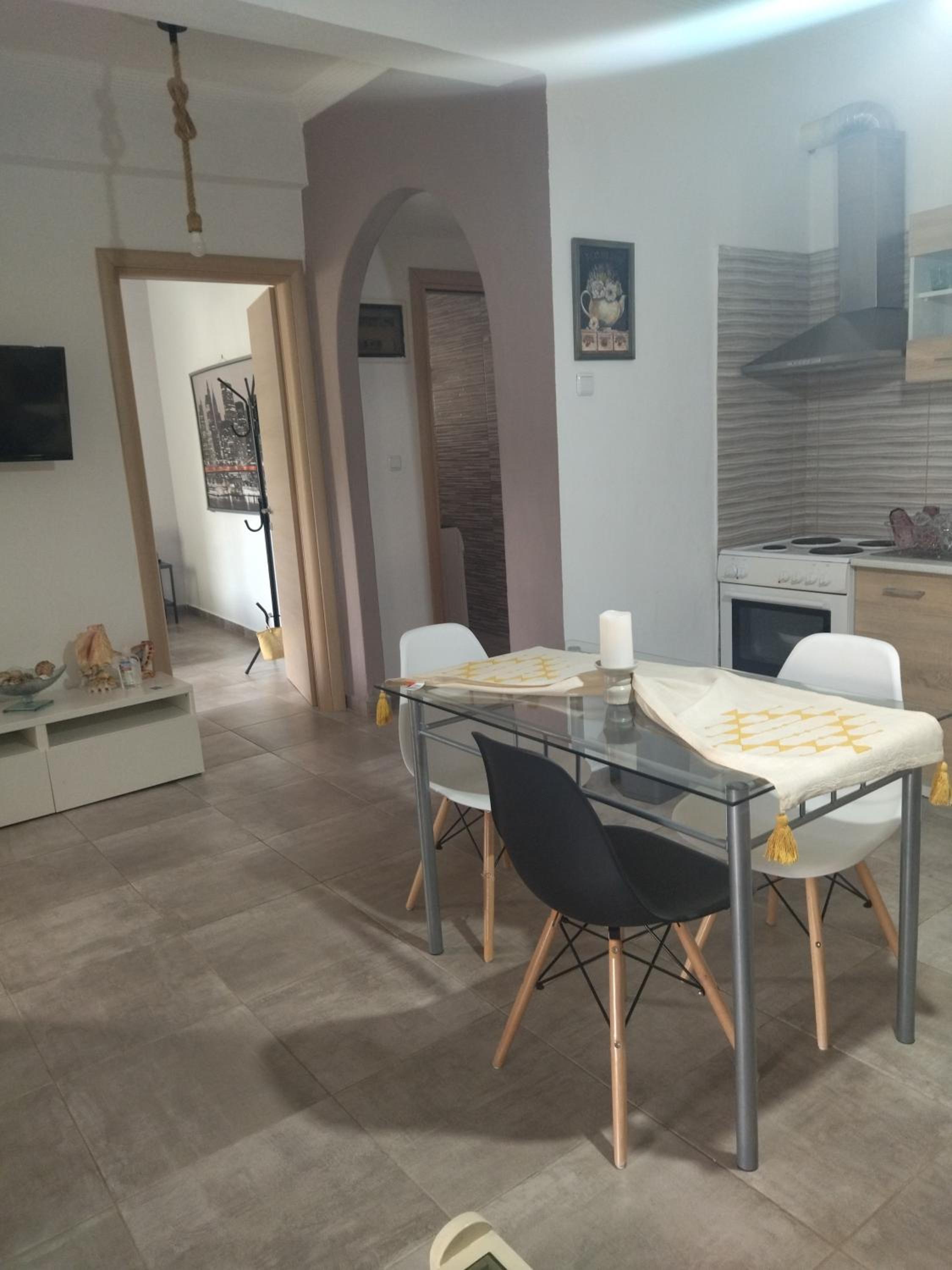 Sofis House