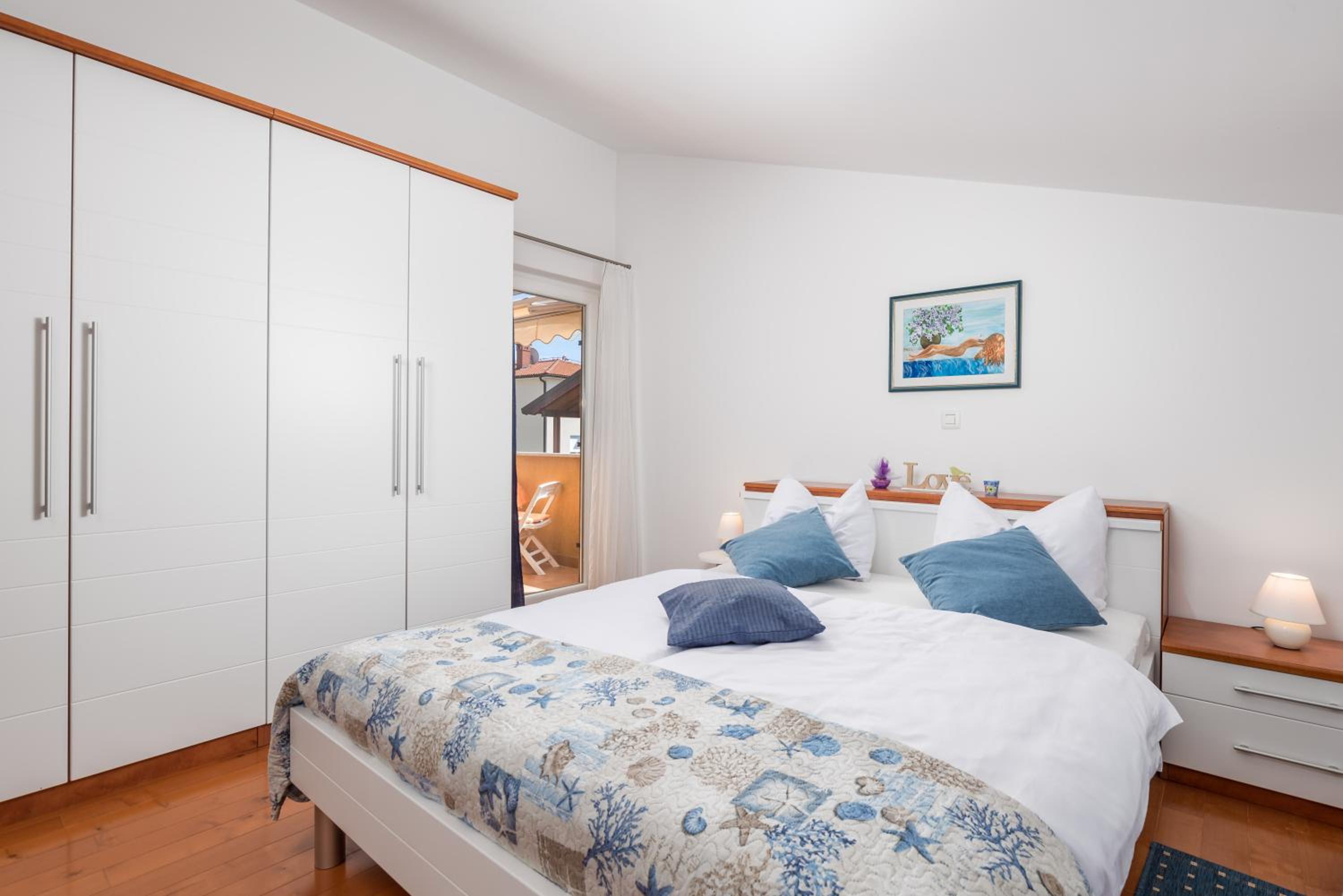 Rona Apartment JM 38