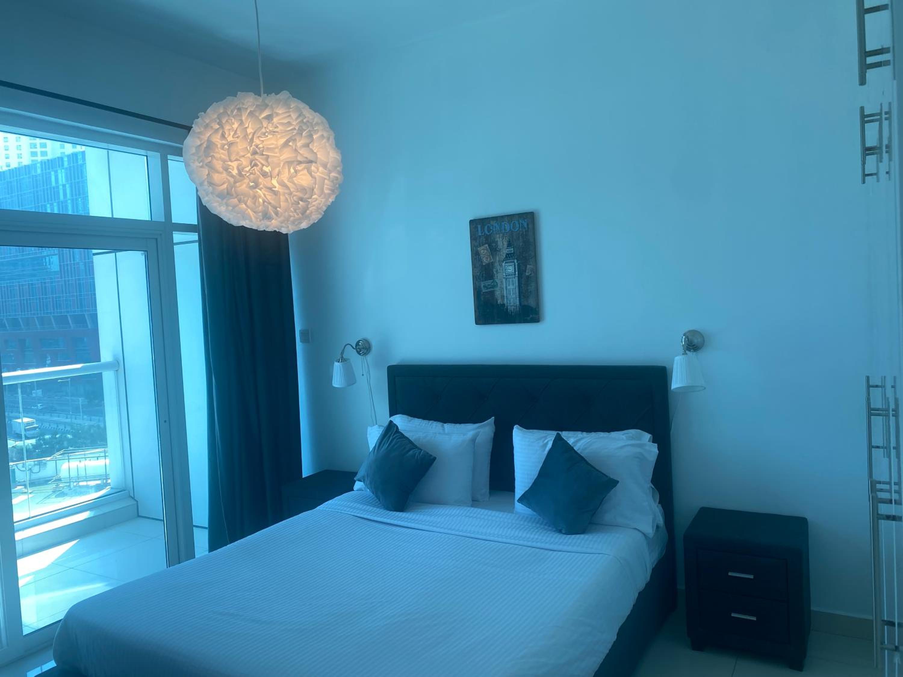 Golden Stay Vacation Homes continental tower marina