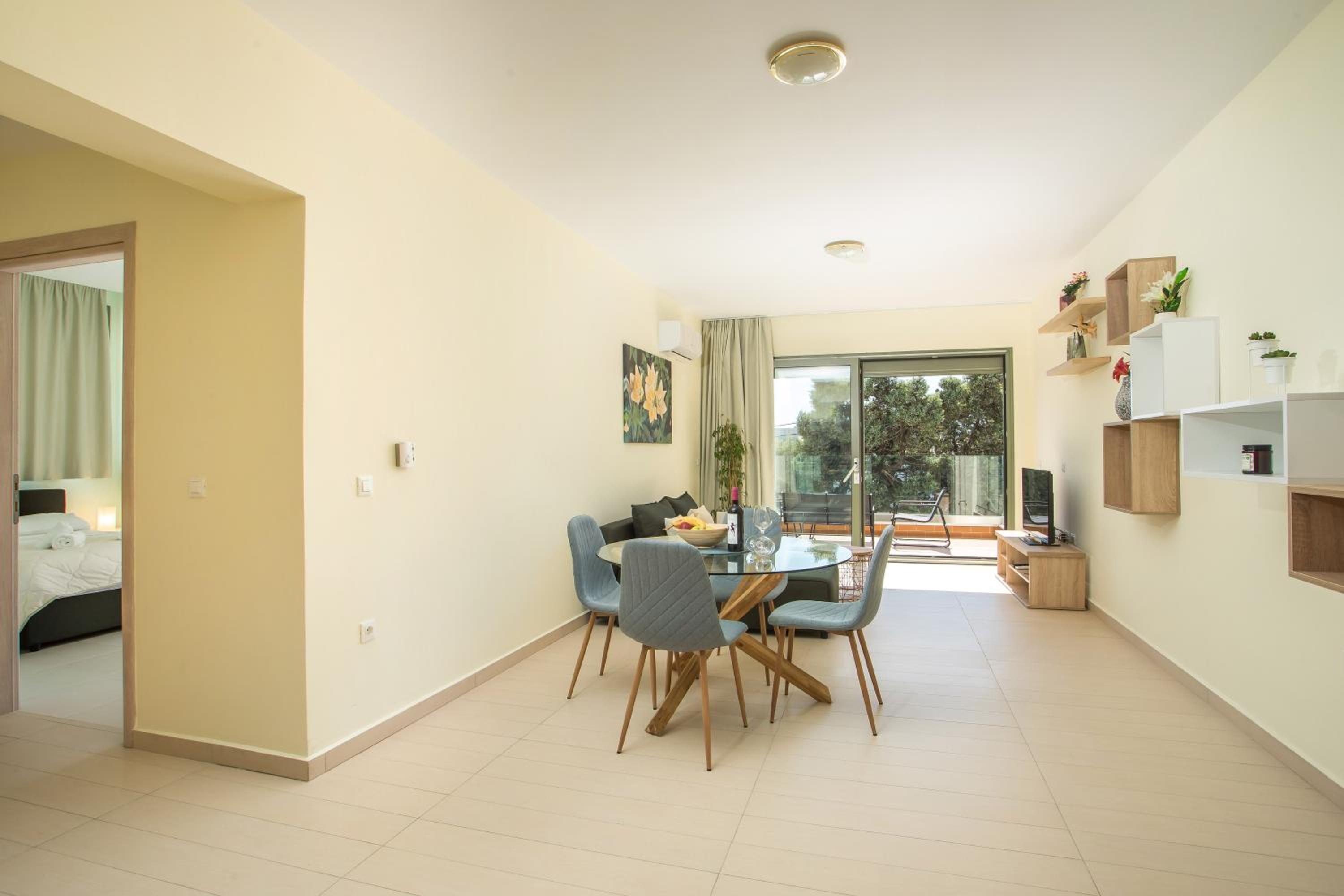 Eden Lily- Luxurious Apartment with Sea View