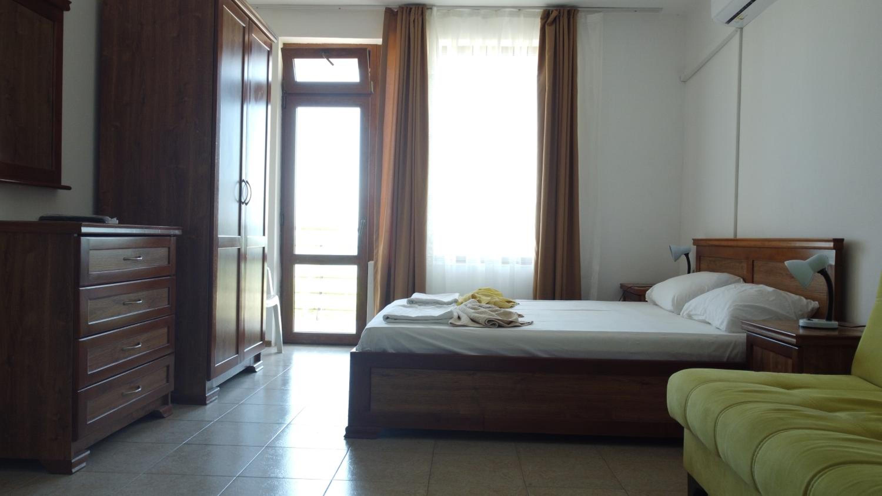 Marinovi Guest House