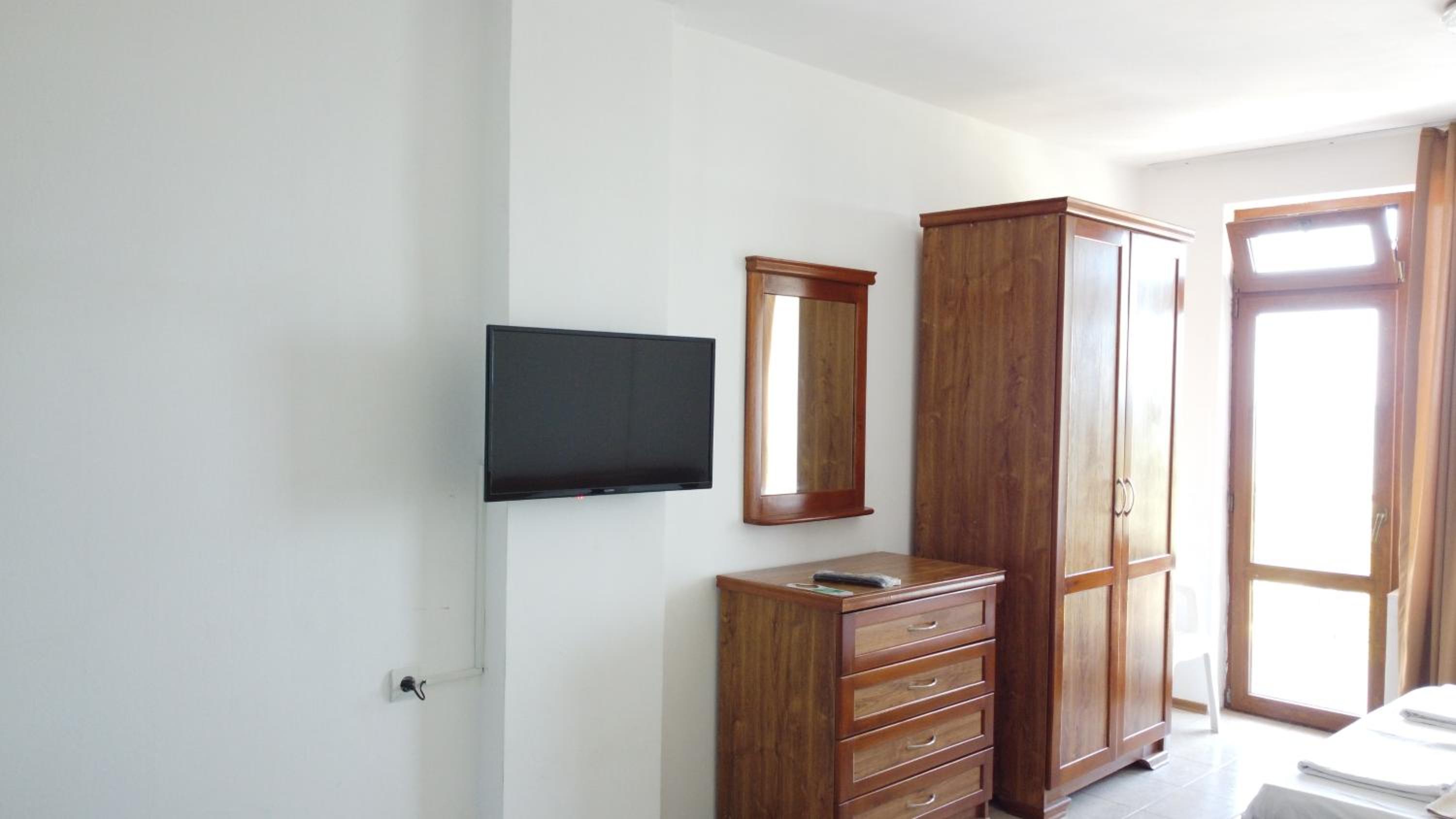 Marinovi Guest House