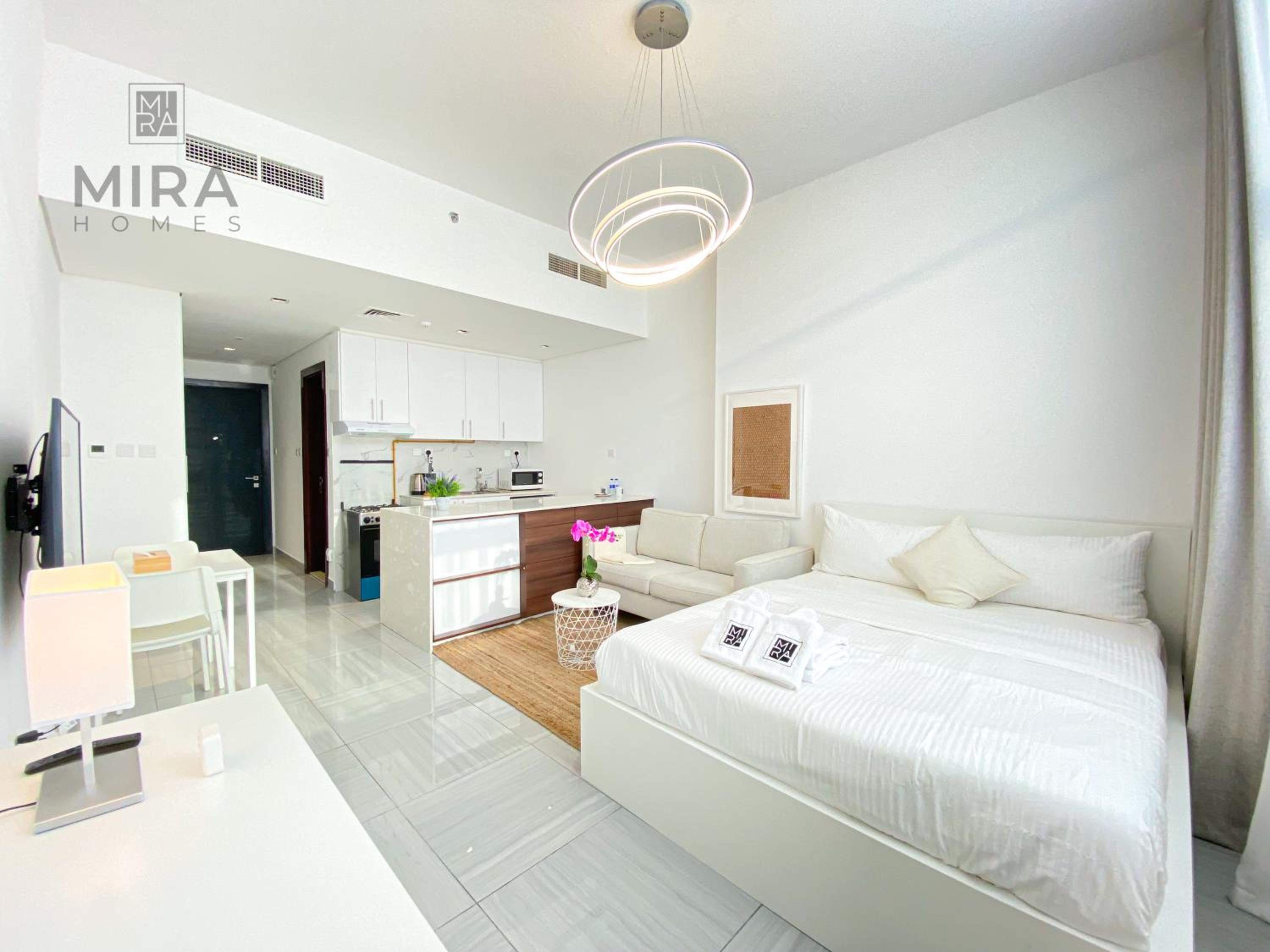Mira Holiday Homes - Fully furnished studio in JVC