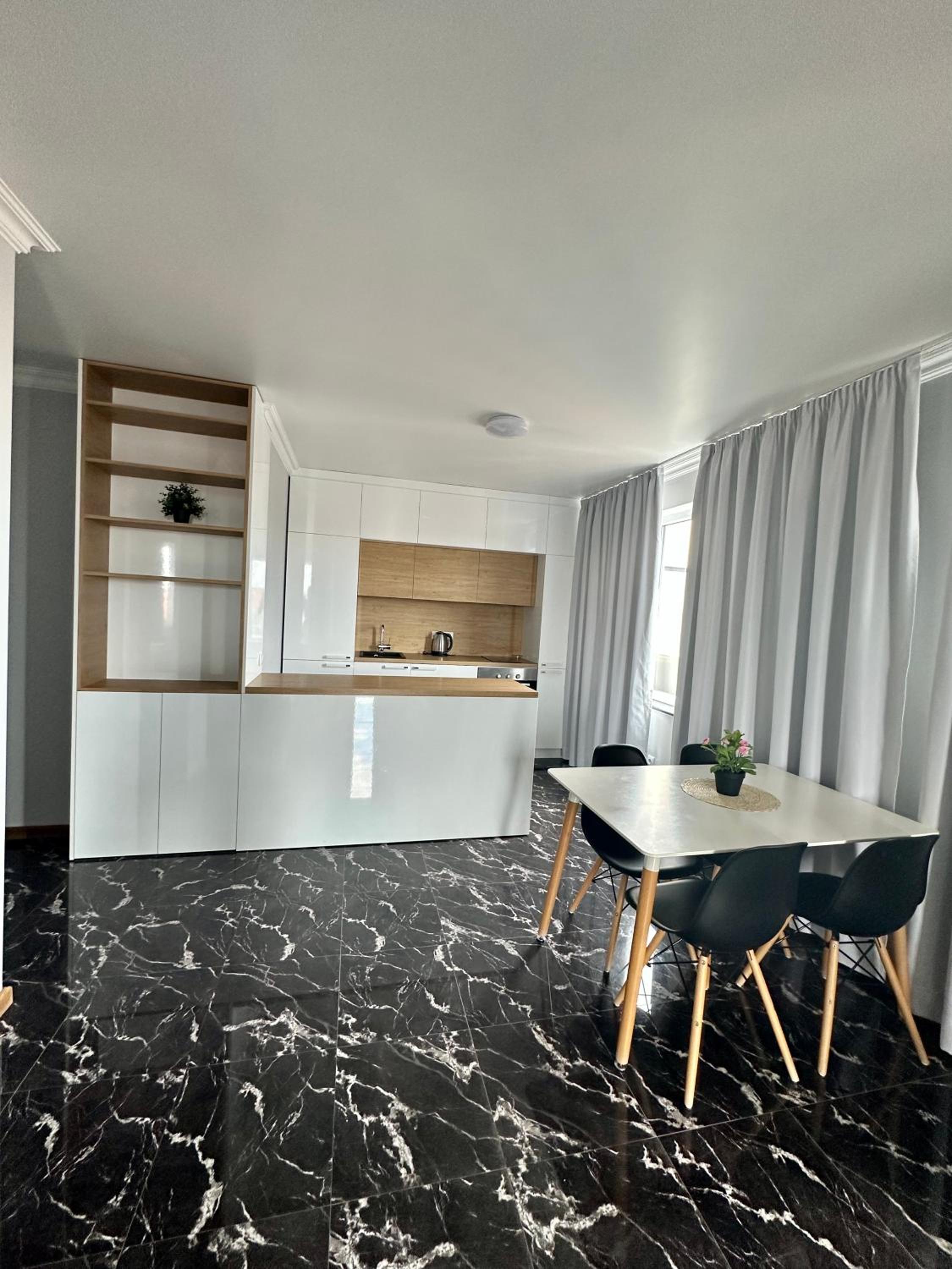 Botabara Del Mar Apartments view 3