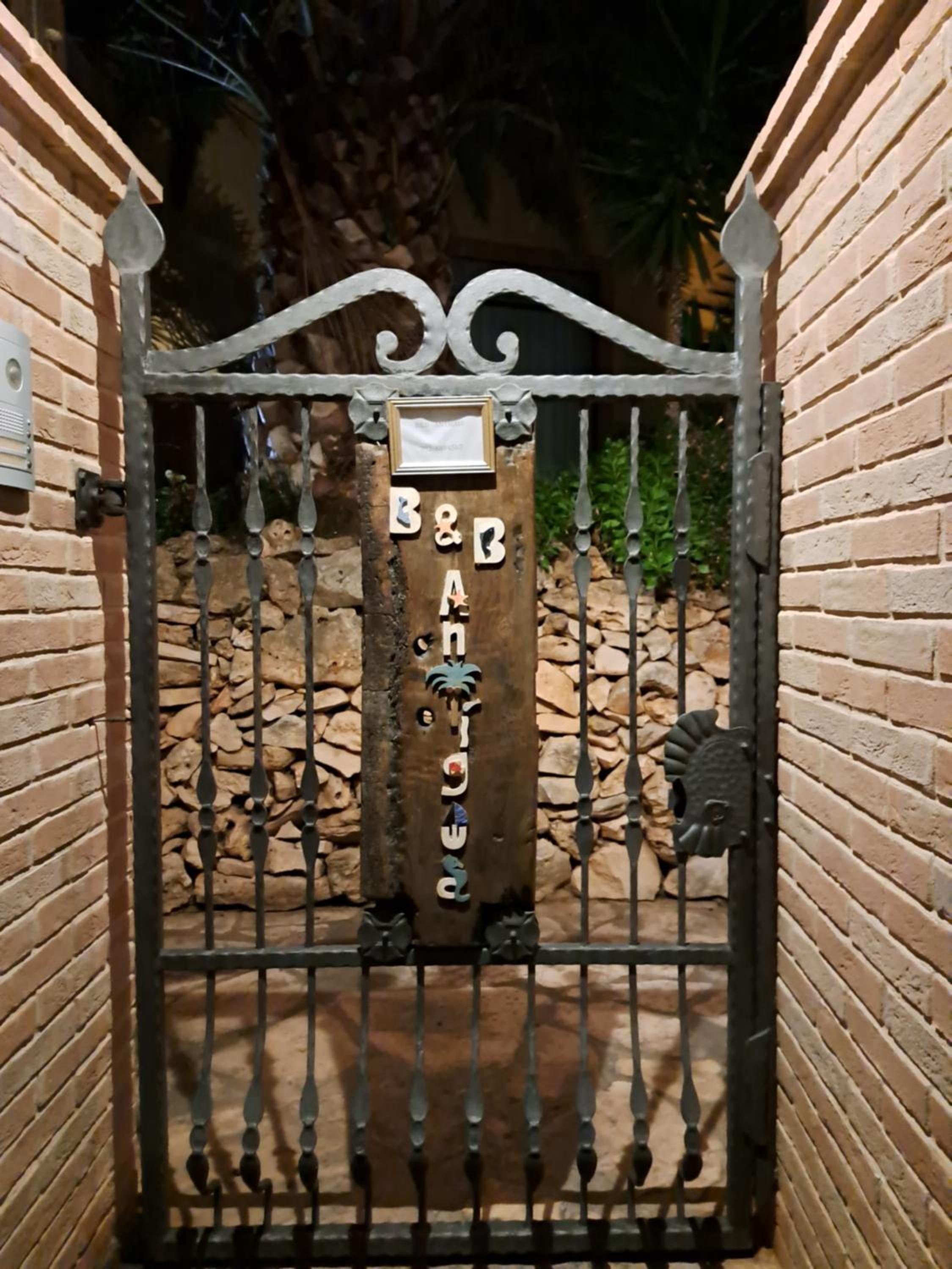Antigua B&B