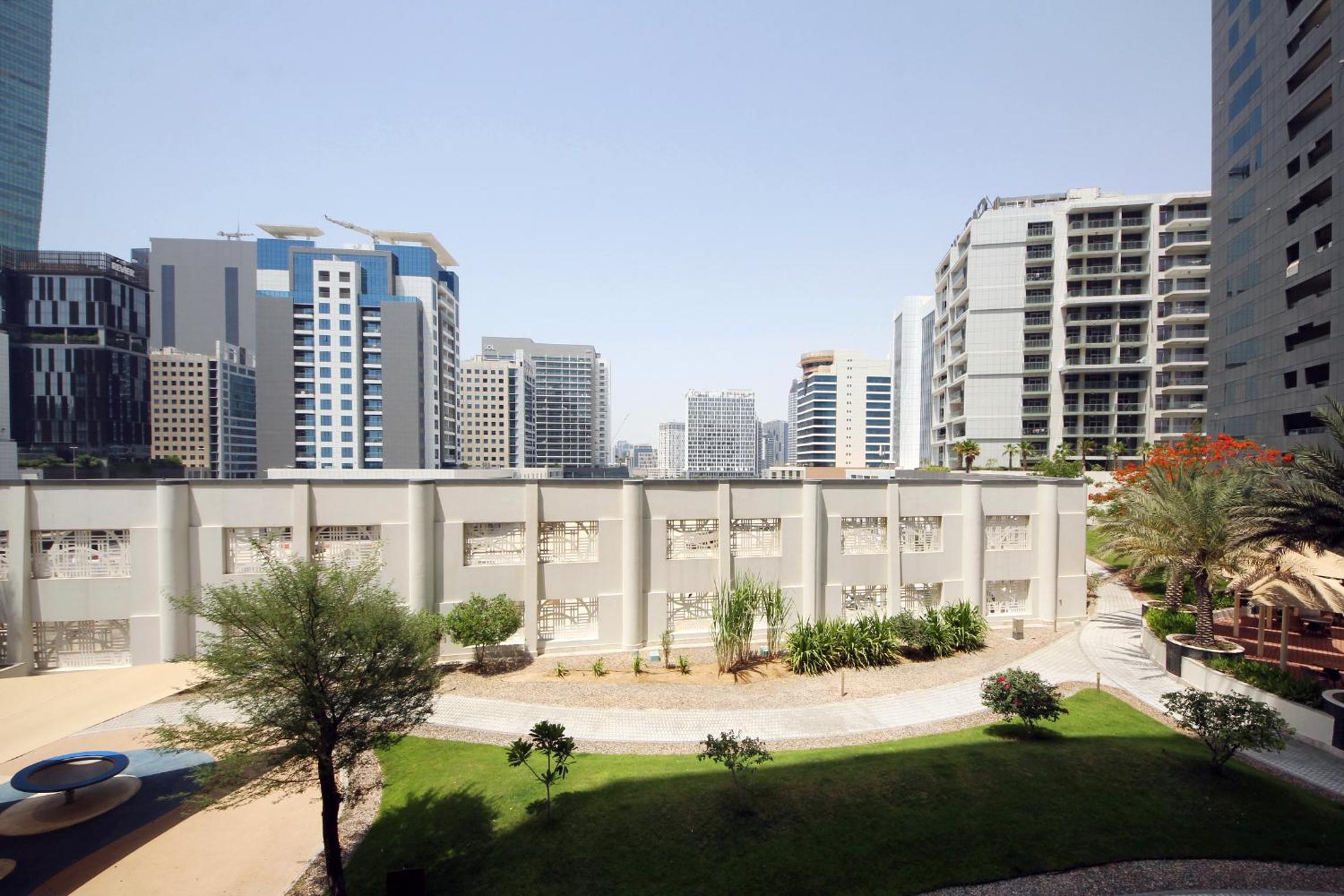 SHH - Spacious 2 Bedroom Apartment in Capital Bay Tower B, Business Bay