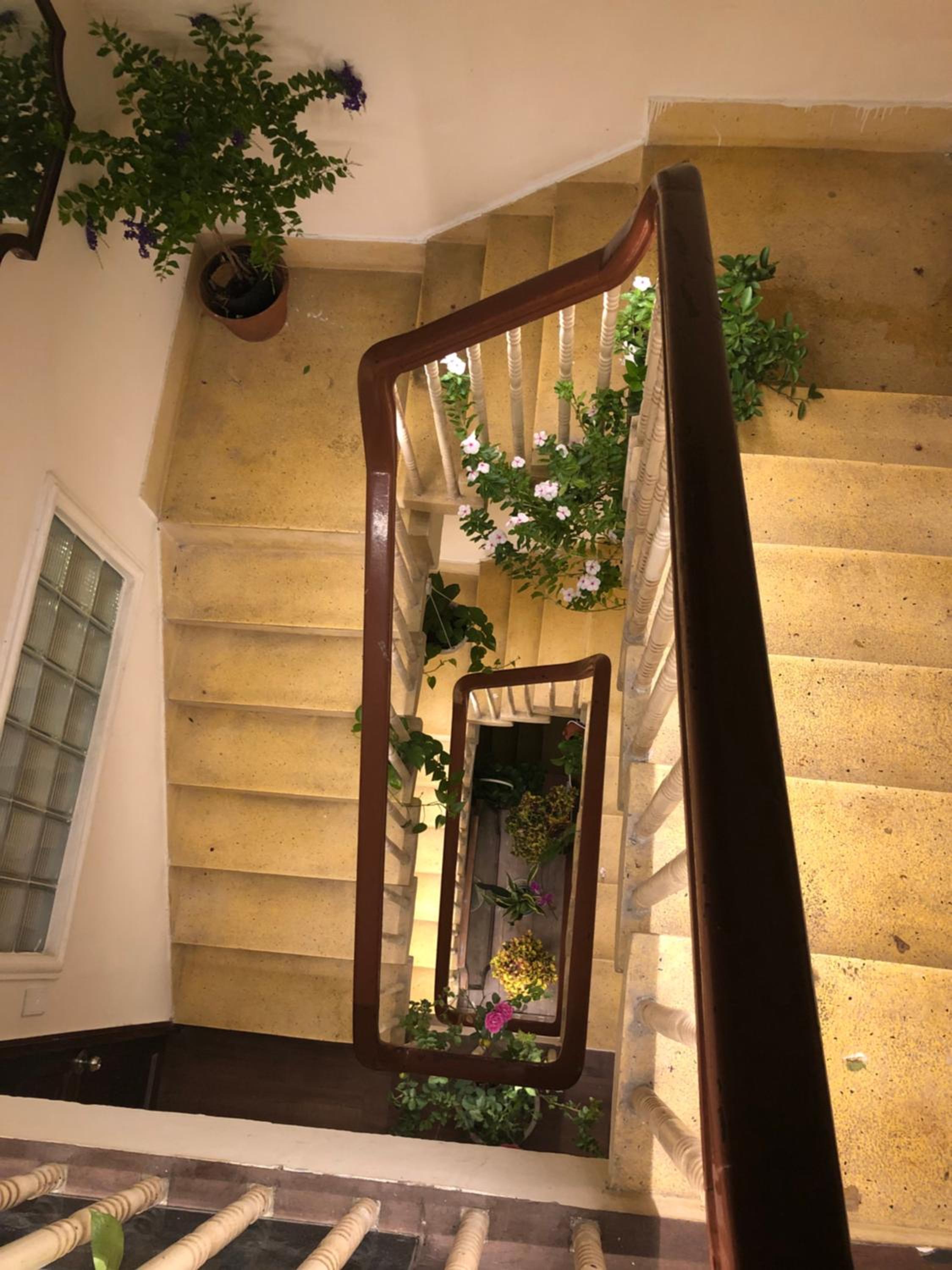 balcony