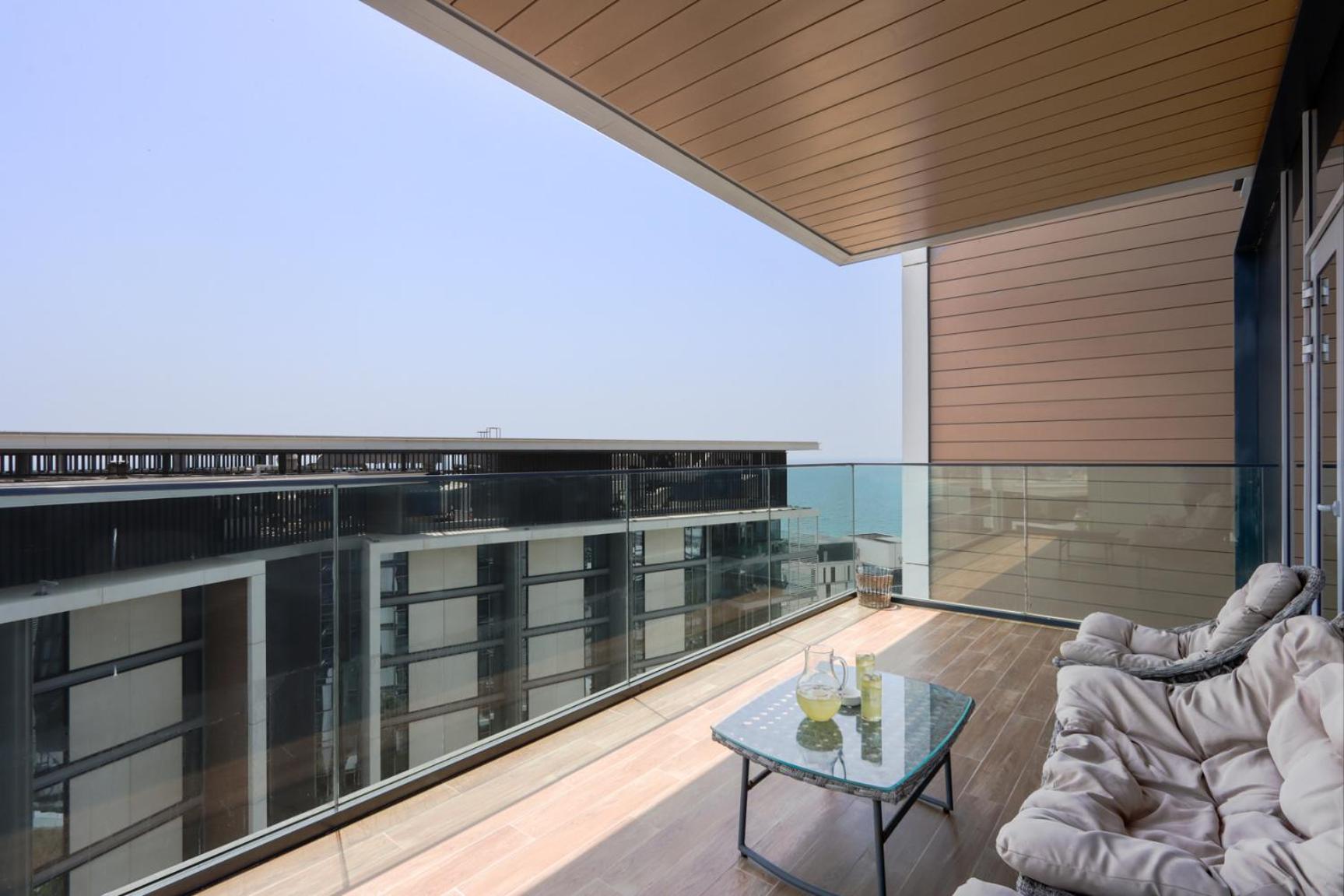 Bluewaters Island - High-Floor 1 Bedroom Suite by Livbnb
