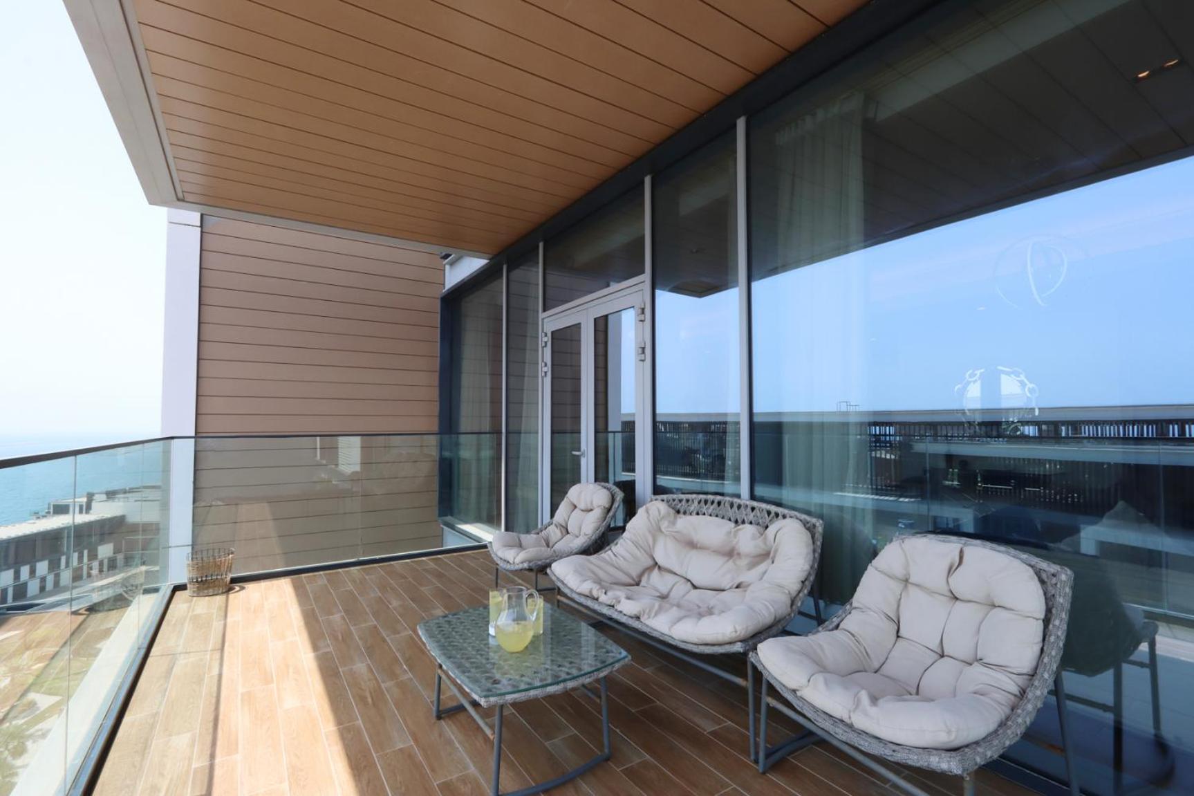Bluewaters Island - High-Floor 1 Bedroom Suite by Livbnb
