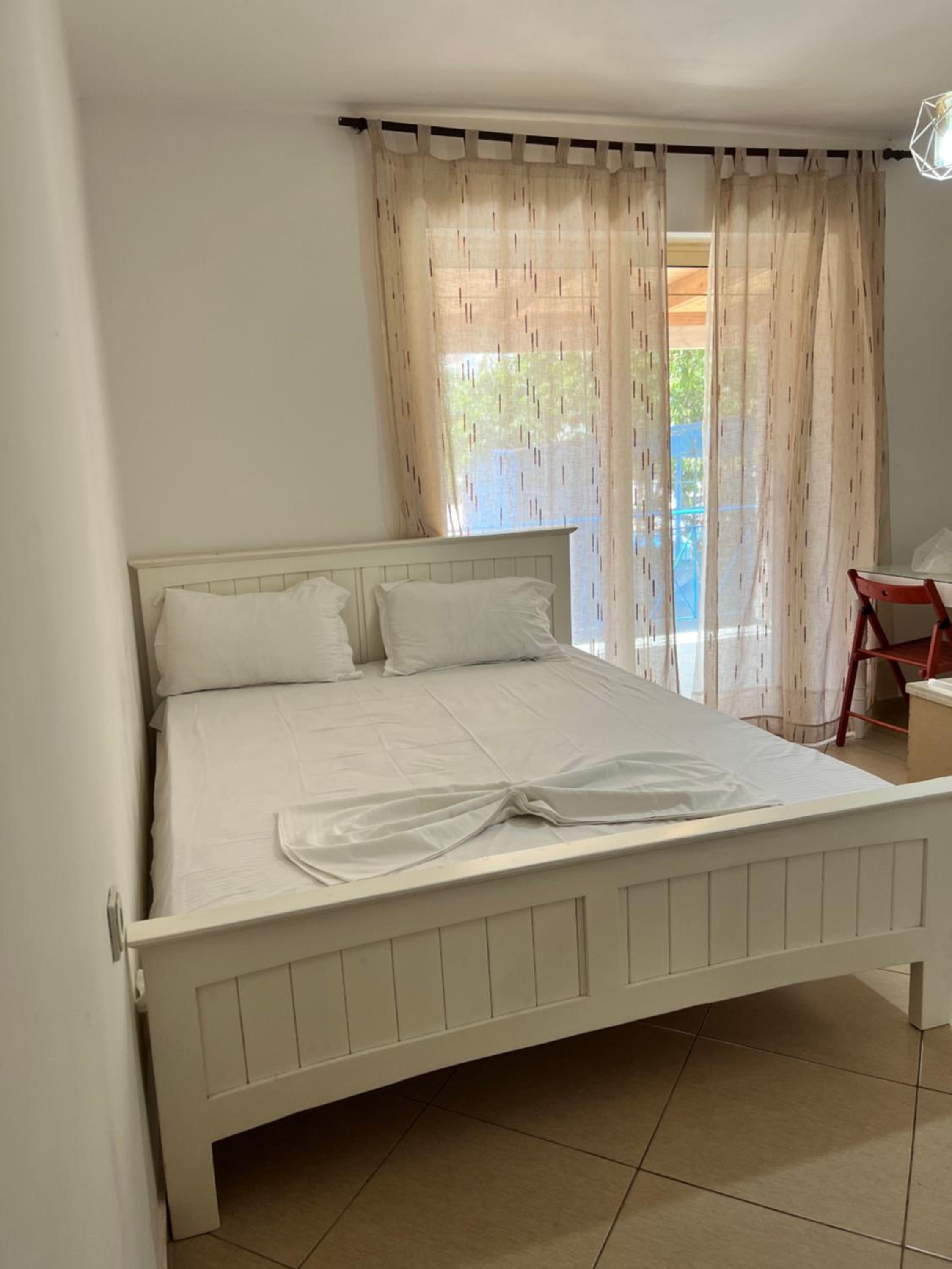 88 Apartment Himare