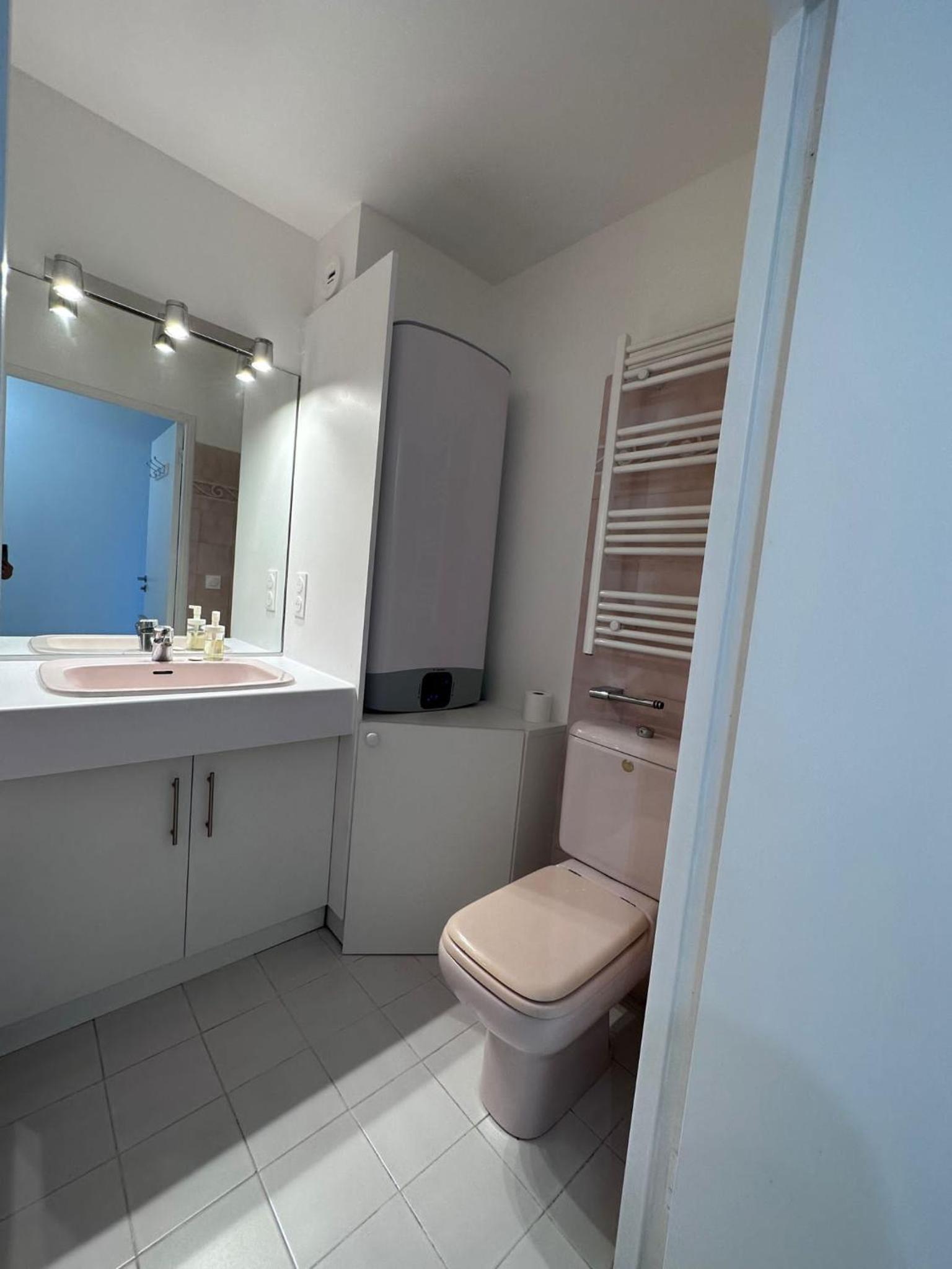 Studio Antibes Port Vauban. view 5