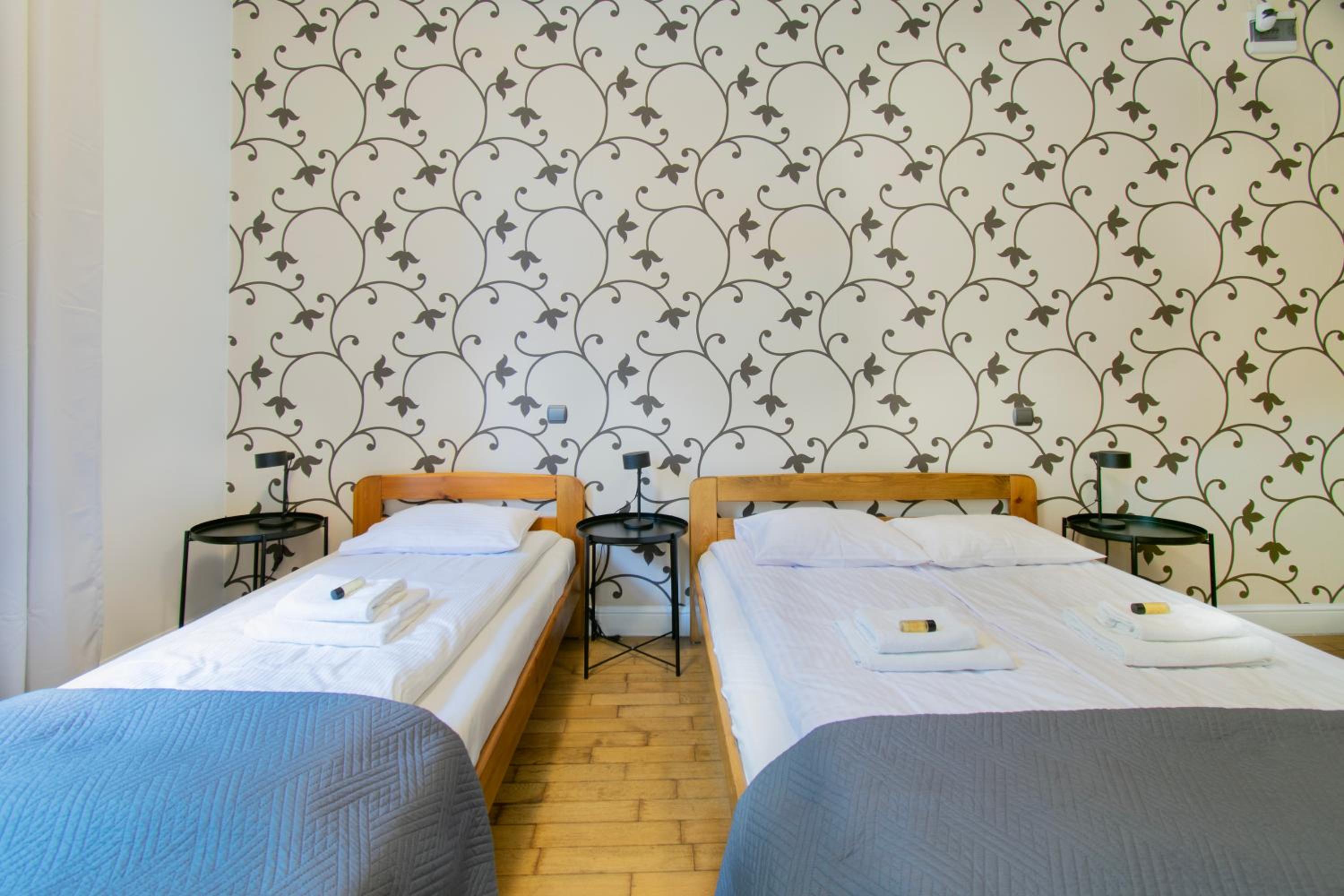 Collosal 6 bedroom apartment Słowackiego avenue