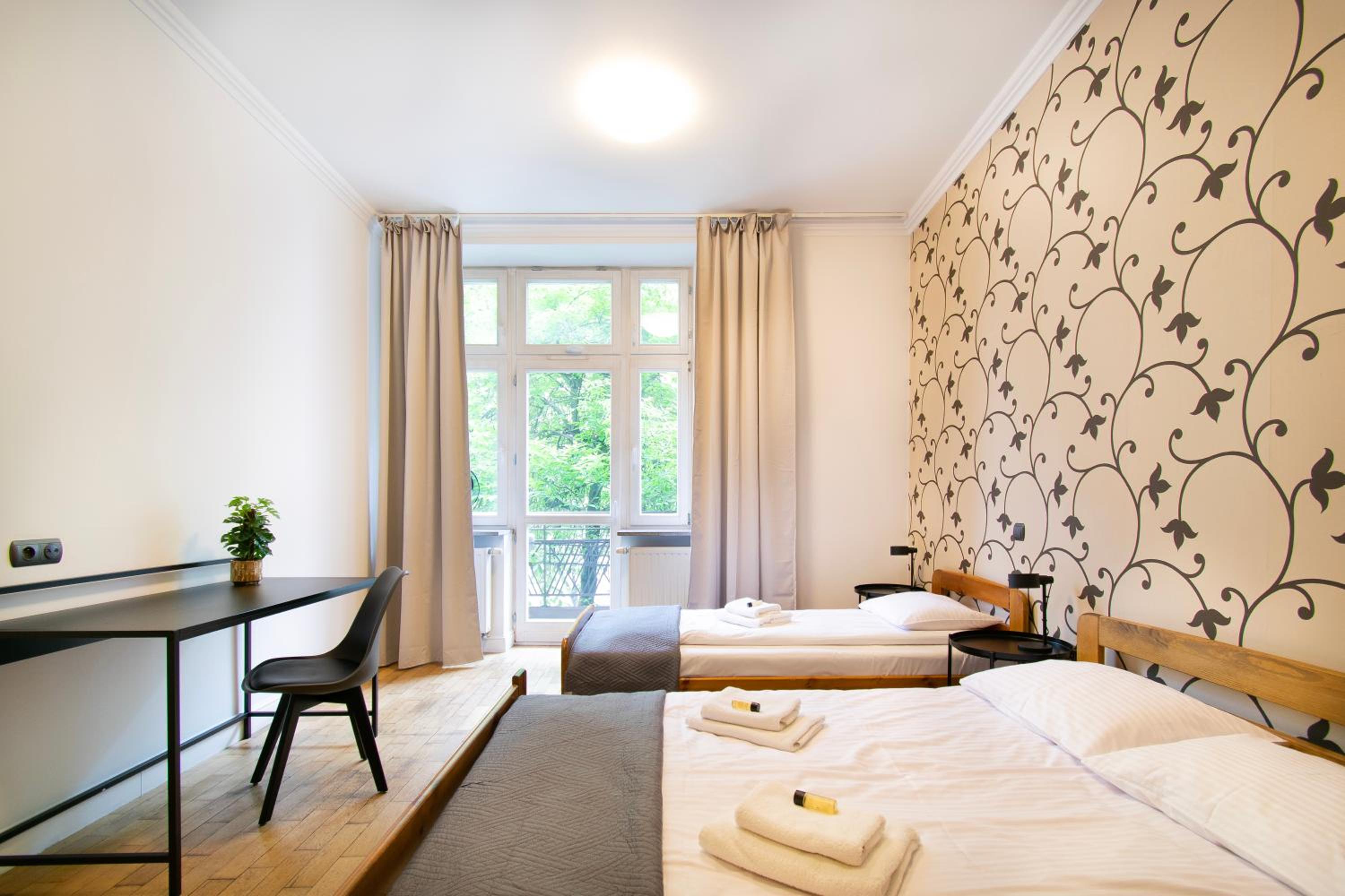 Collosal 6 bedroom apartment Słowackiego avenue