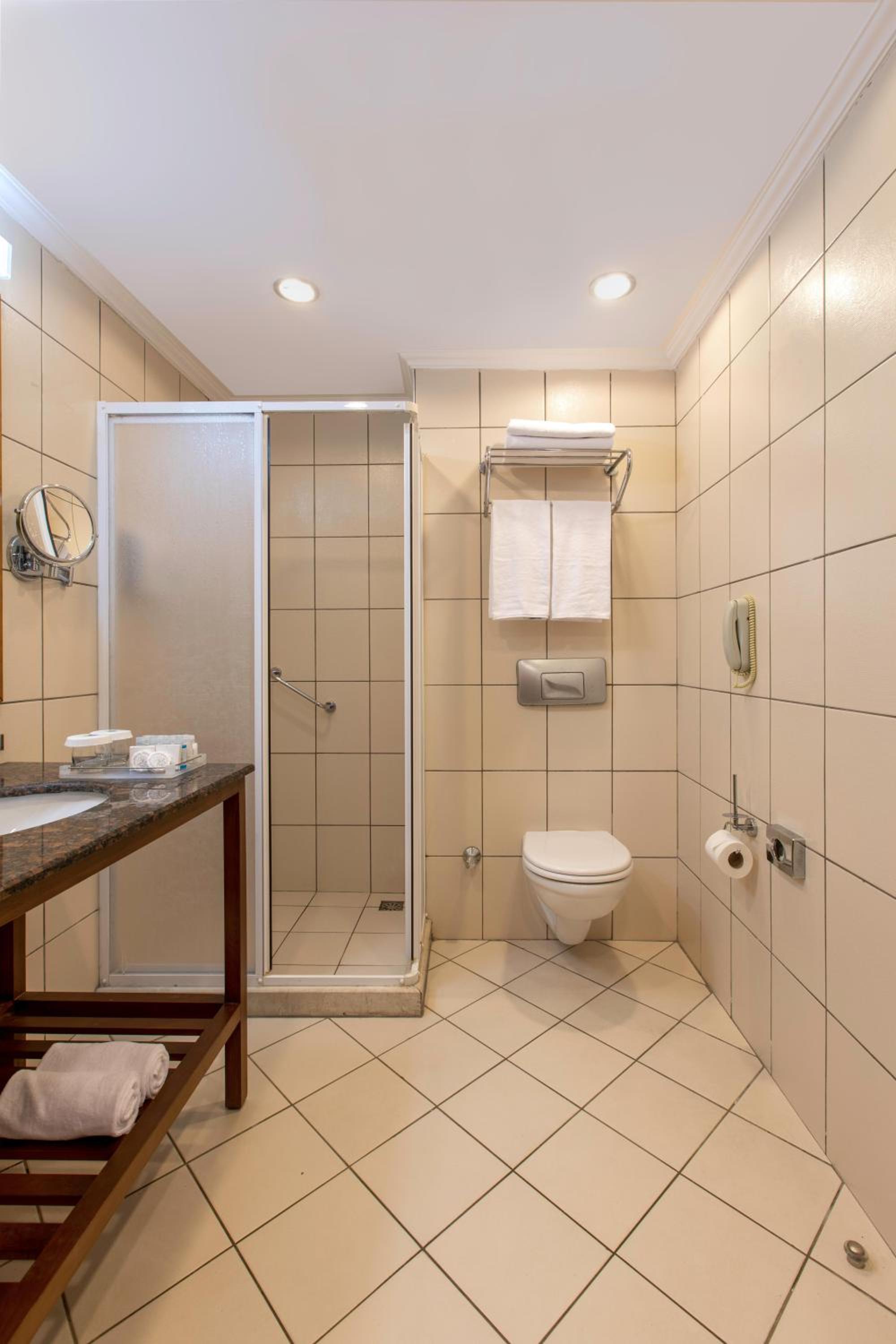 Labranda Alantur - Image 53