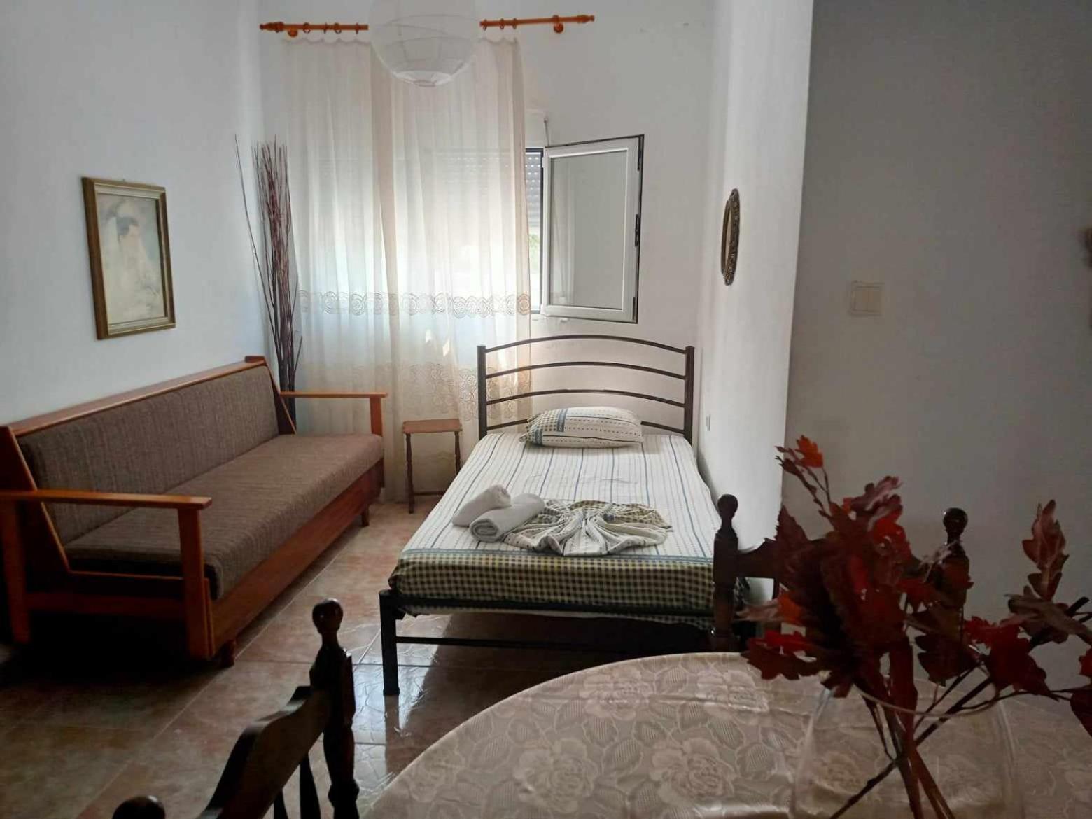 Country House in Olive Grove - Gerakini