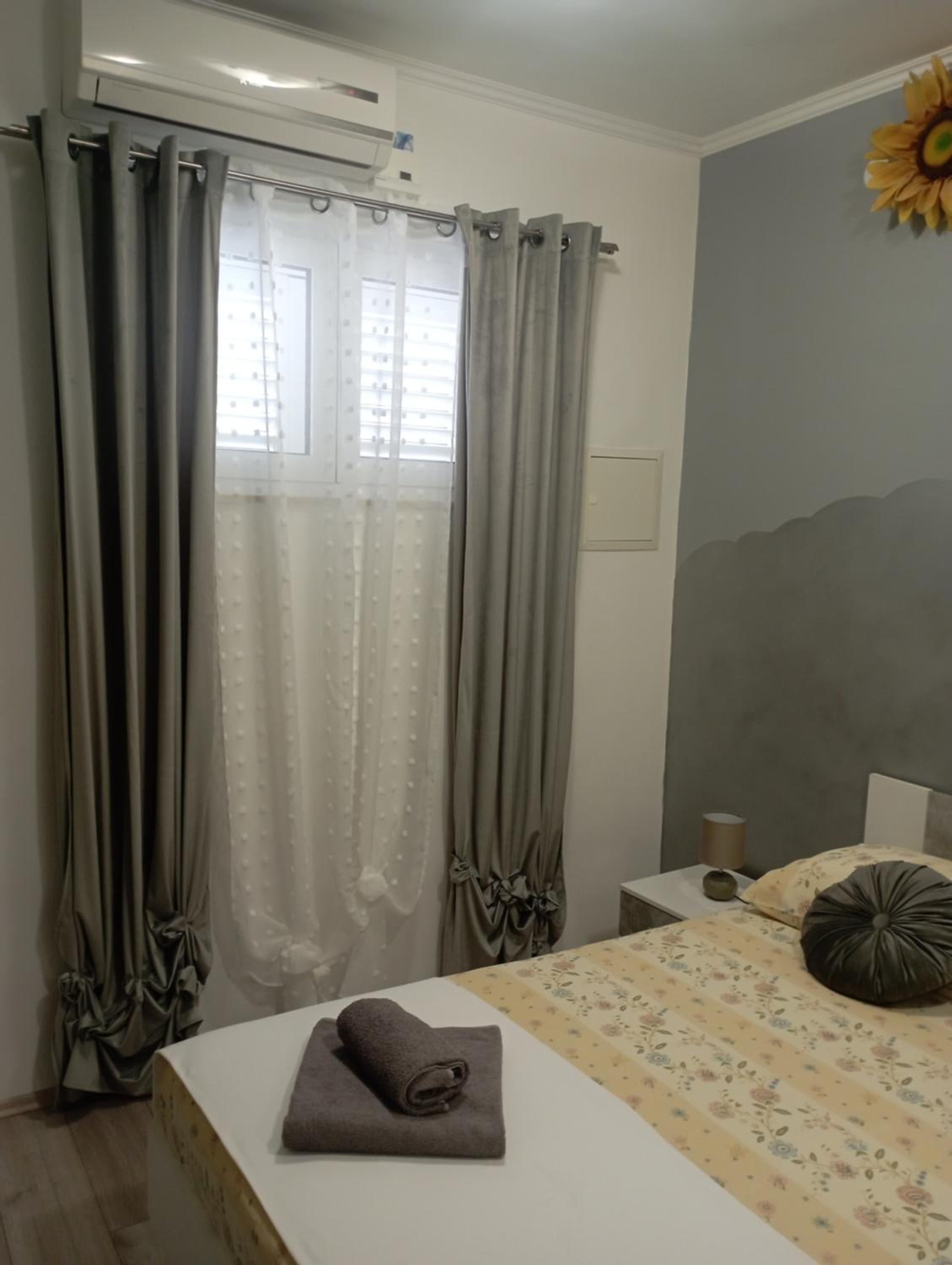 Pia Apartment