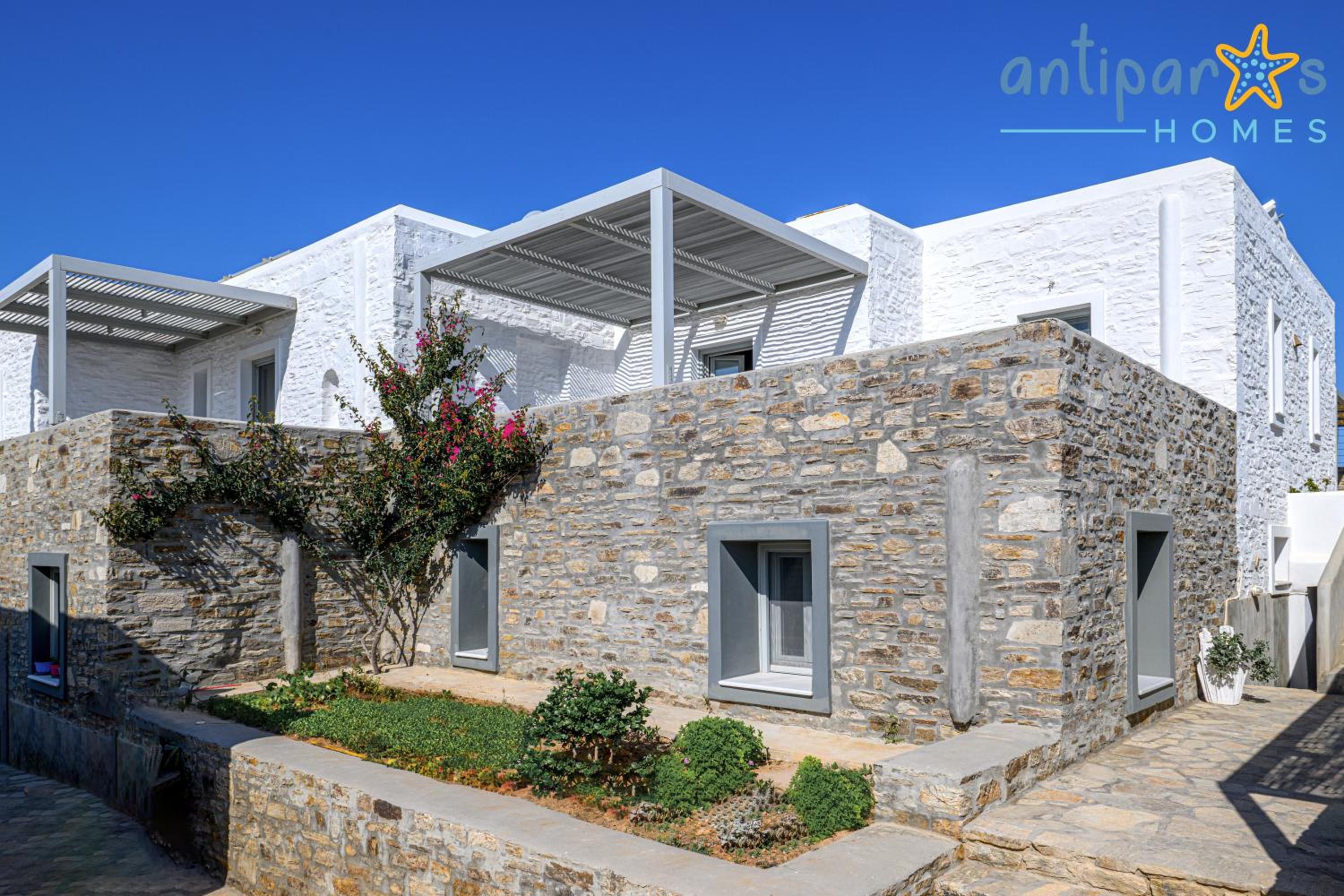 Antiparos Homes