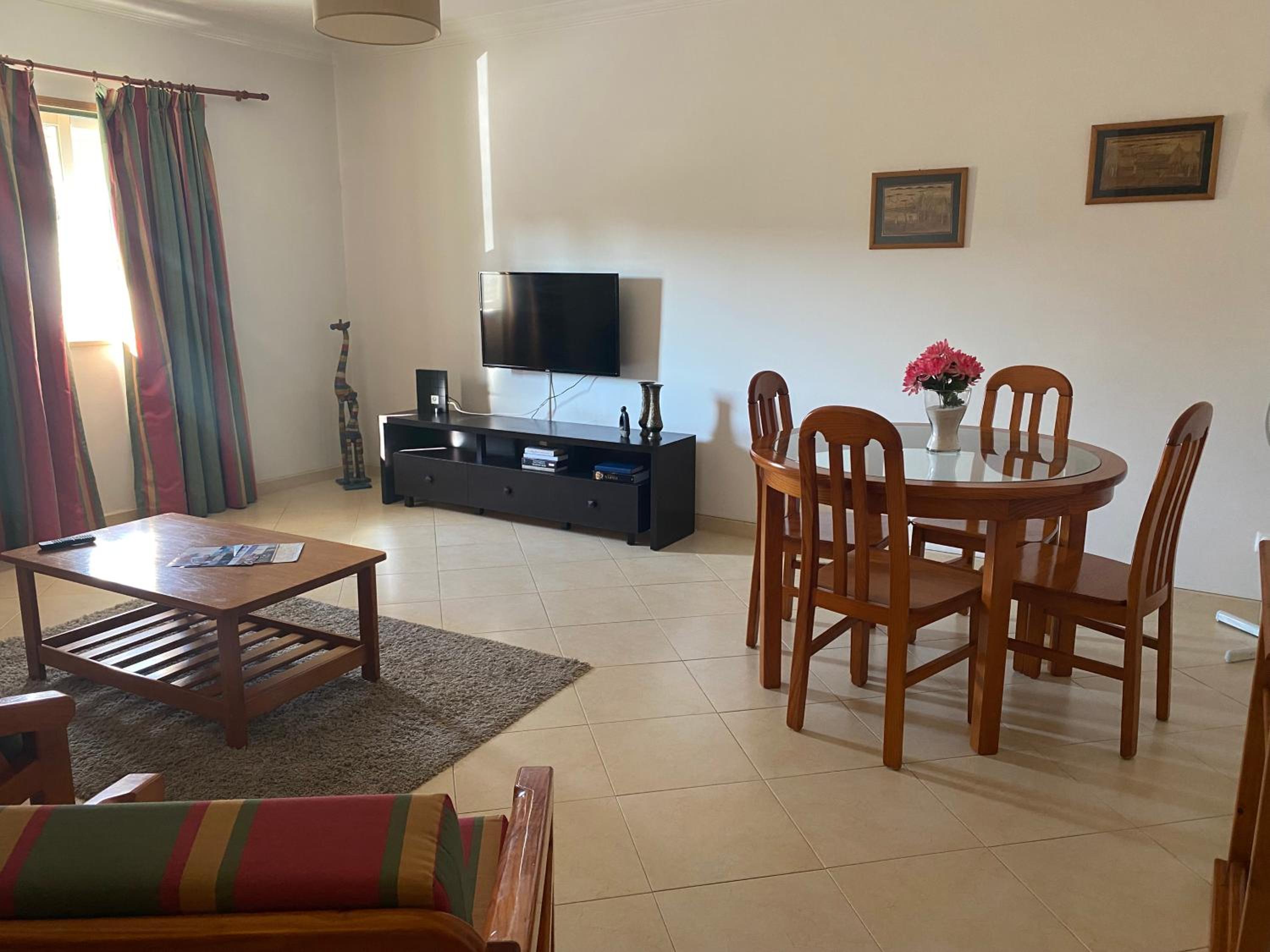Nice apartment near Faro's airport