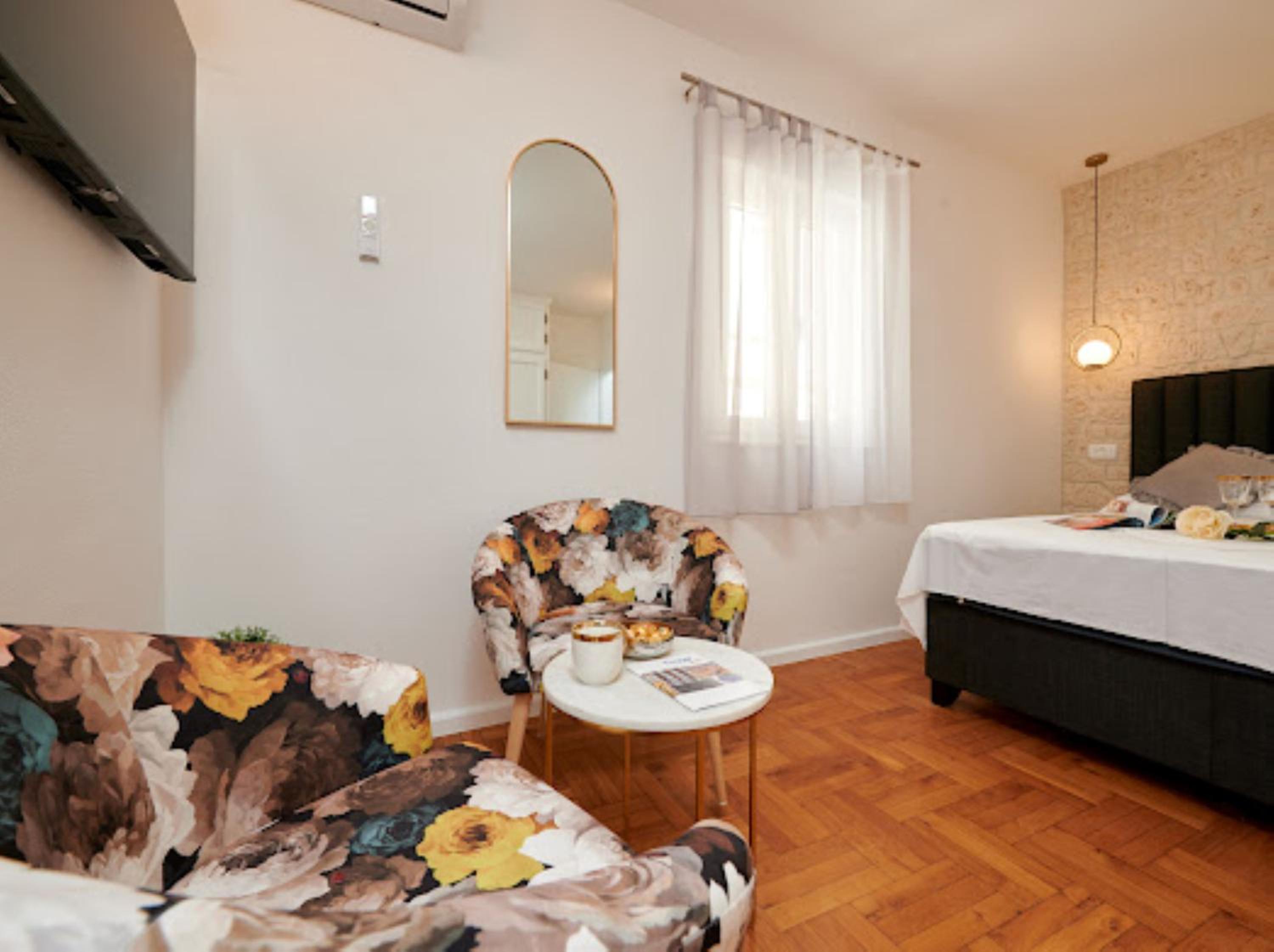 Guesthouse Ana Trogir Old Town
