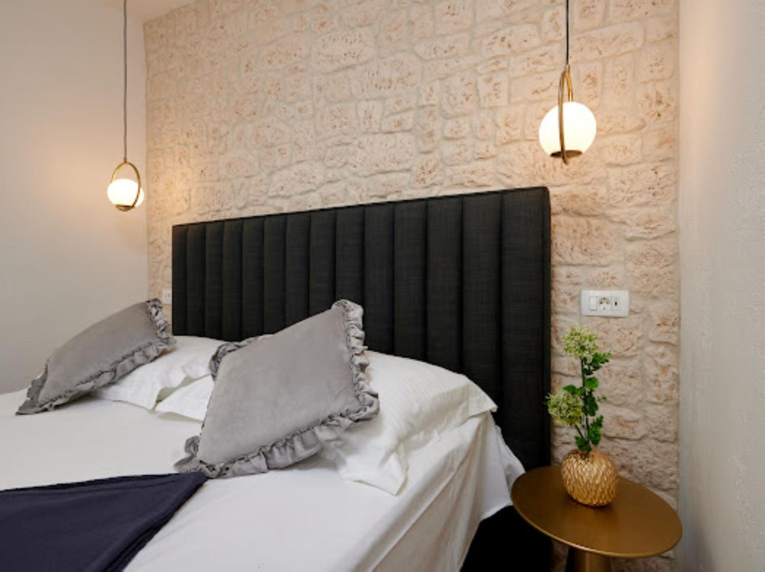 Guesthouse Ana Trogir Old Town