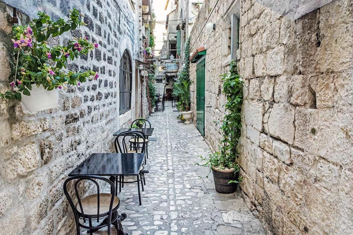 Guesthouse Ana Trogir Old Town