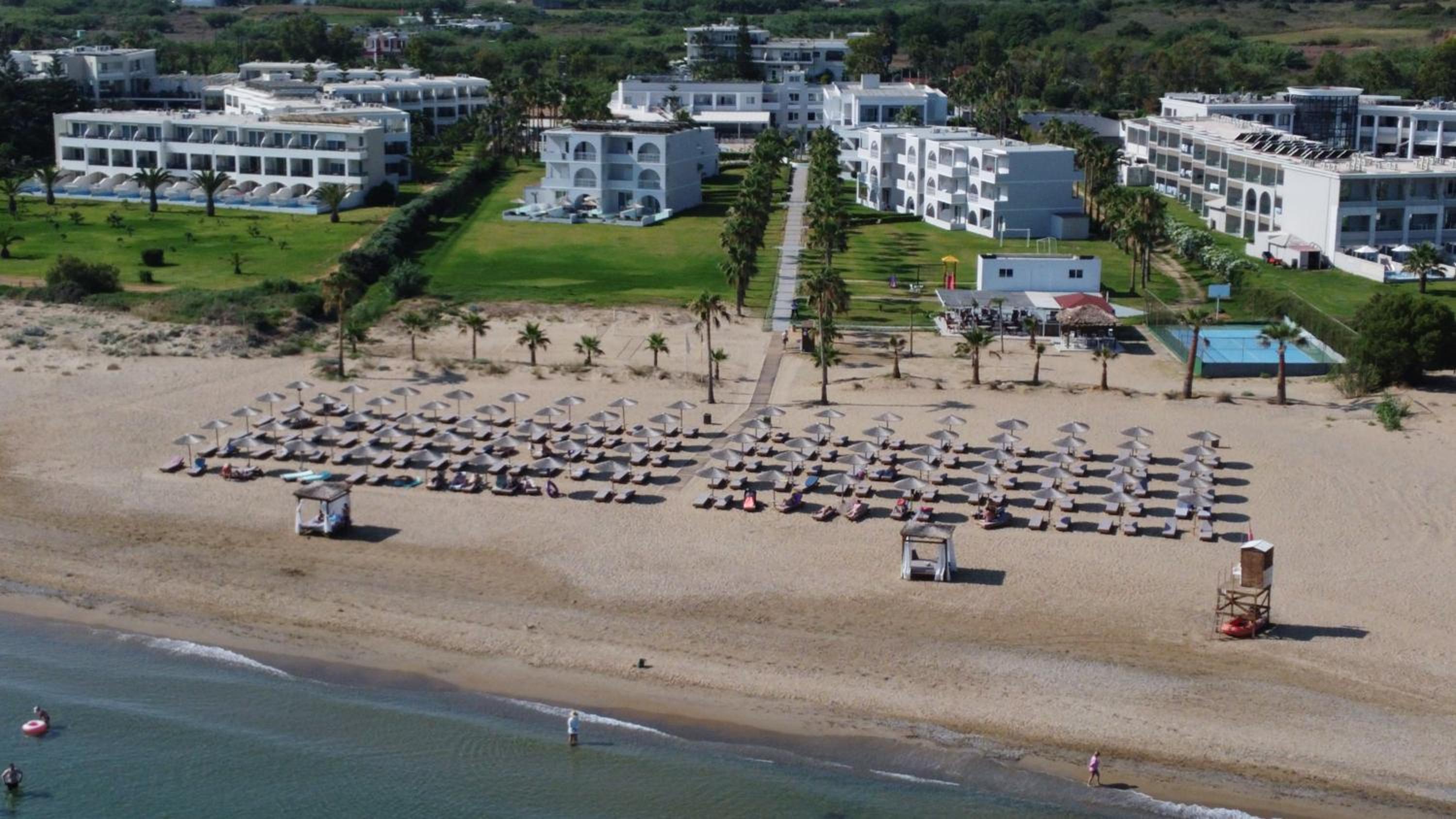 Delfina Tropic Beach