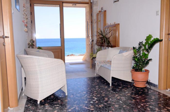 Kritikos Rooms photo 3