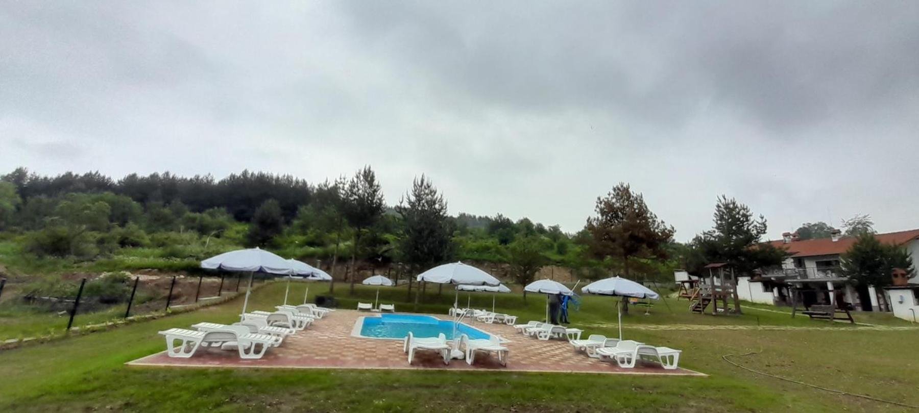 Ilievi Guest Houses