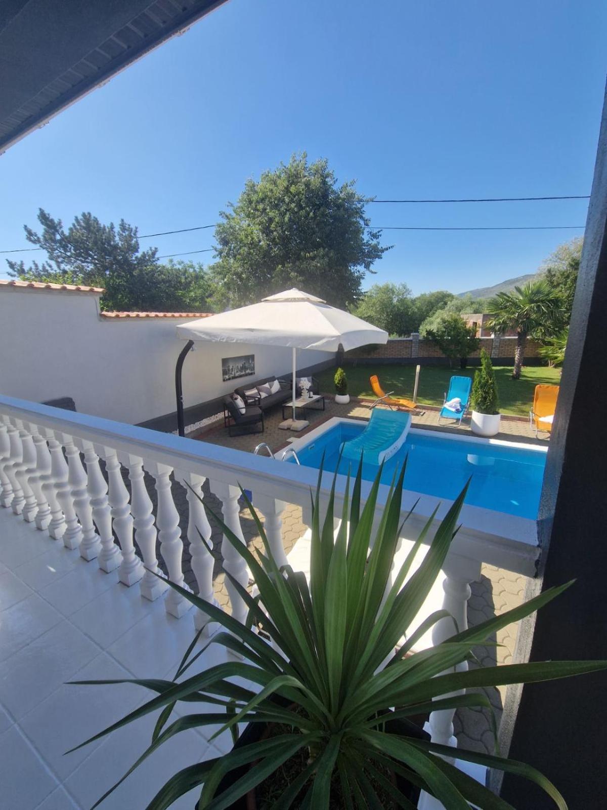 Apartman Avlija