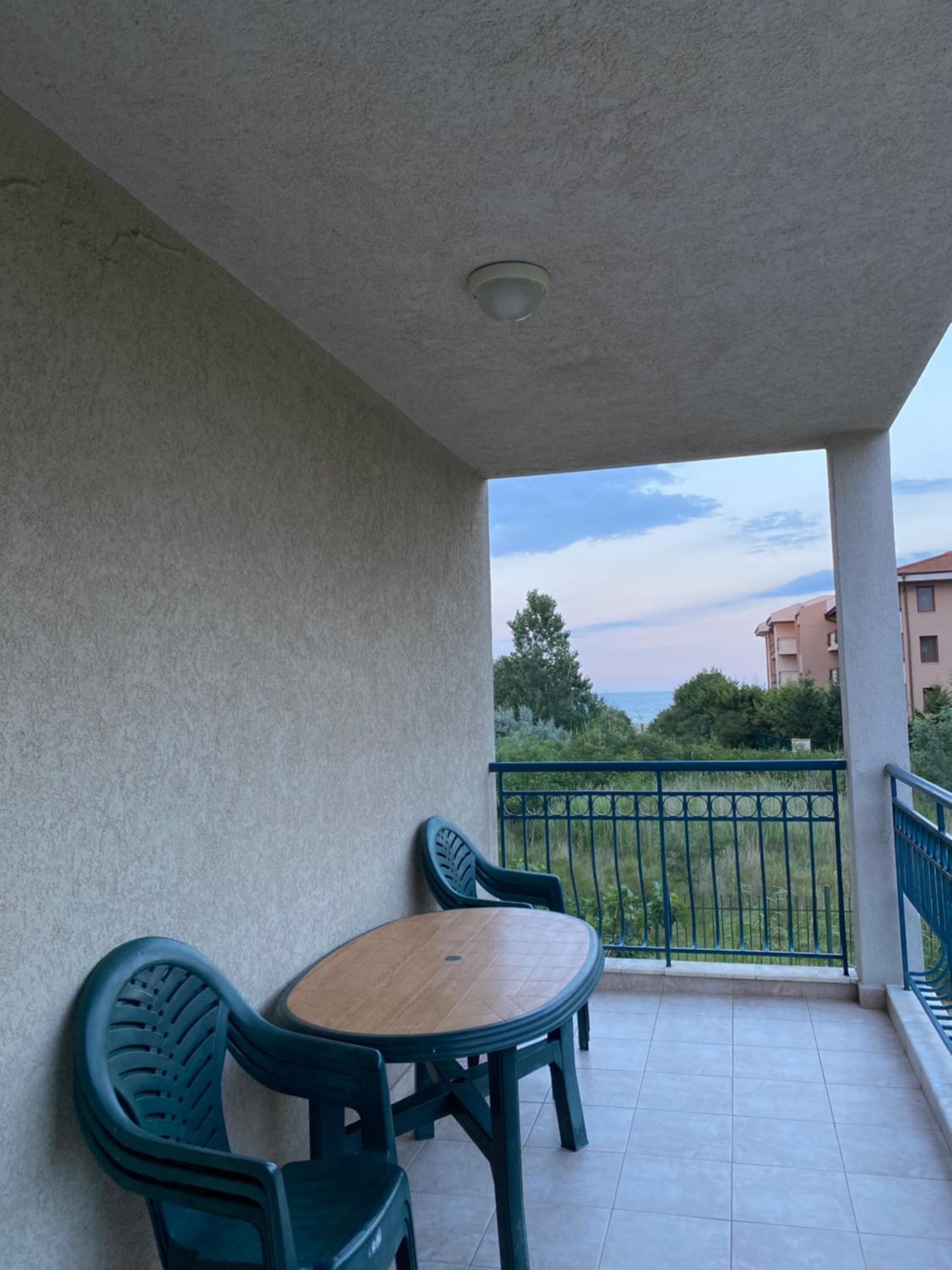 balcony