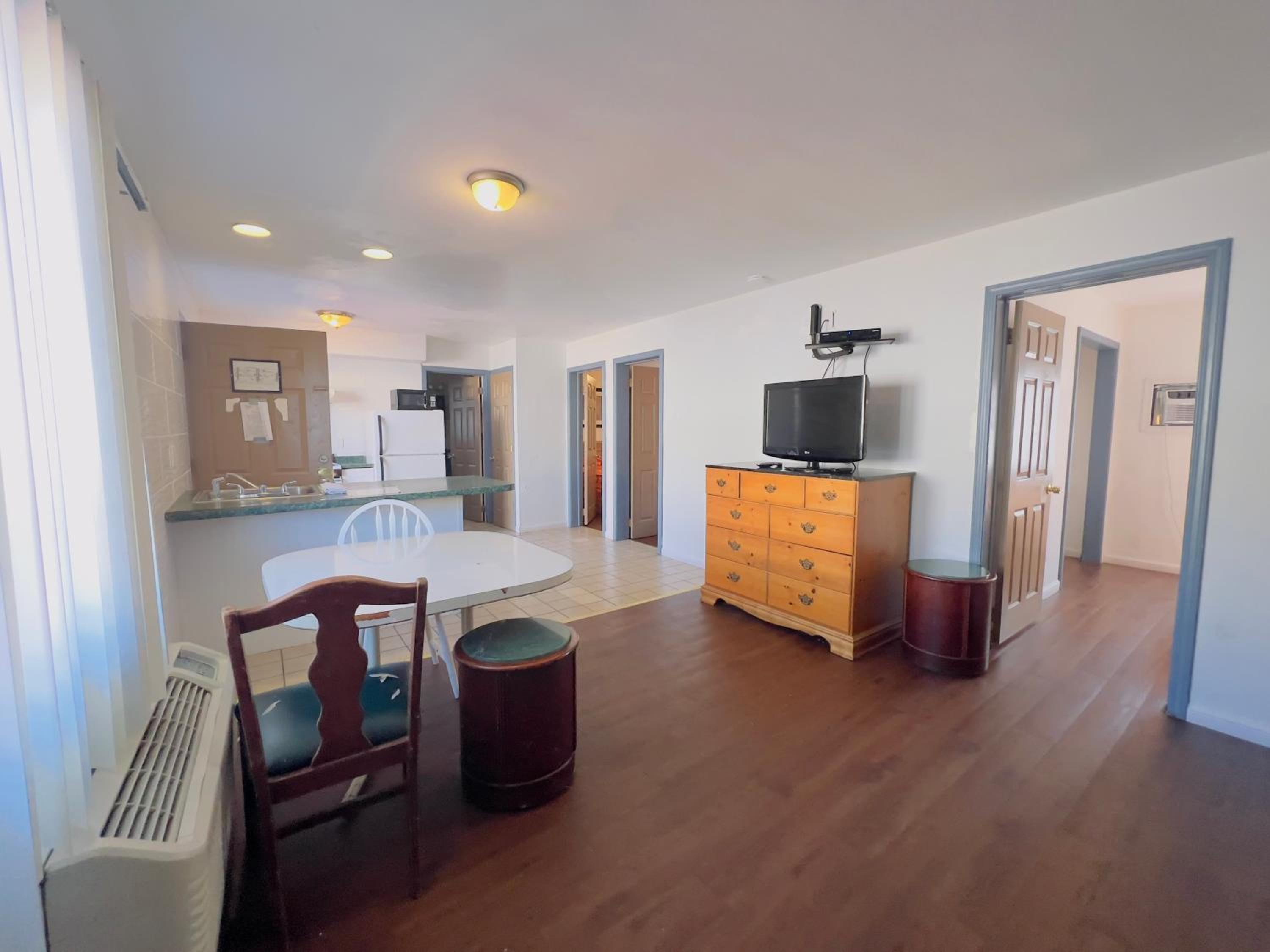 Shore Beach Houses - 52 - 405 Porter Avenue view 3