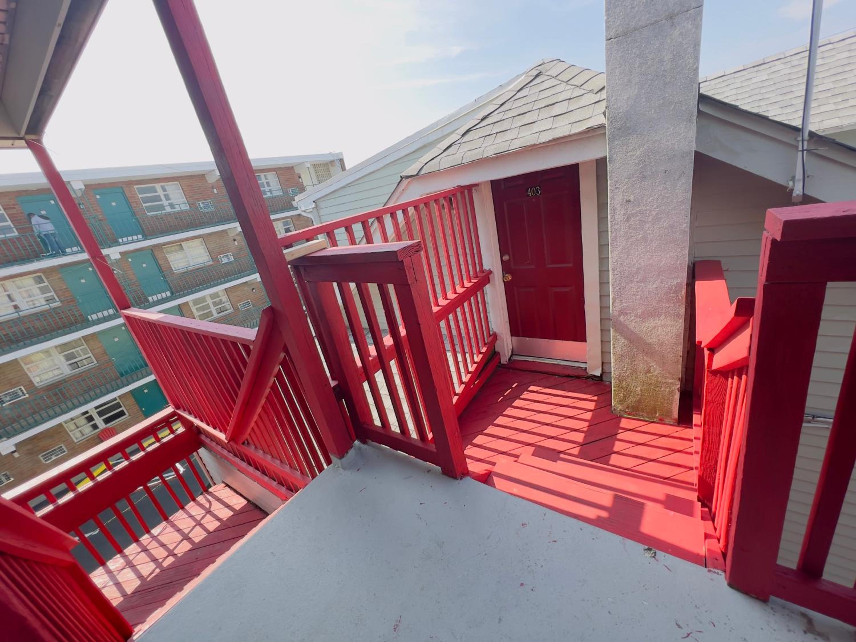 Shore Beach Houses - 52 - 403 Porter Avenue view 2
