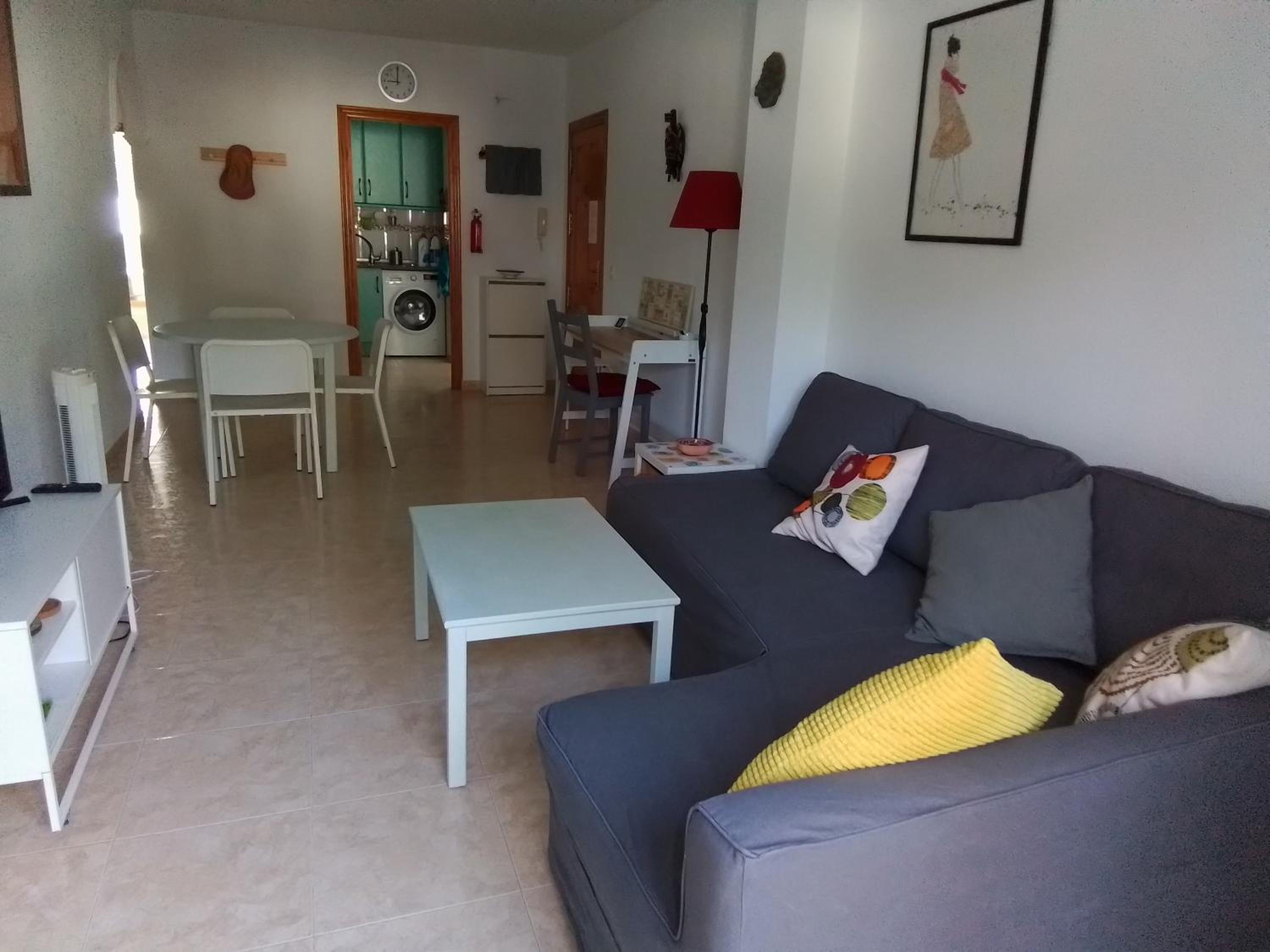 Apartamento en zona Atalaya con garaje y WIFI photo 4