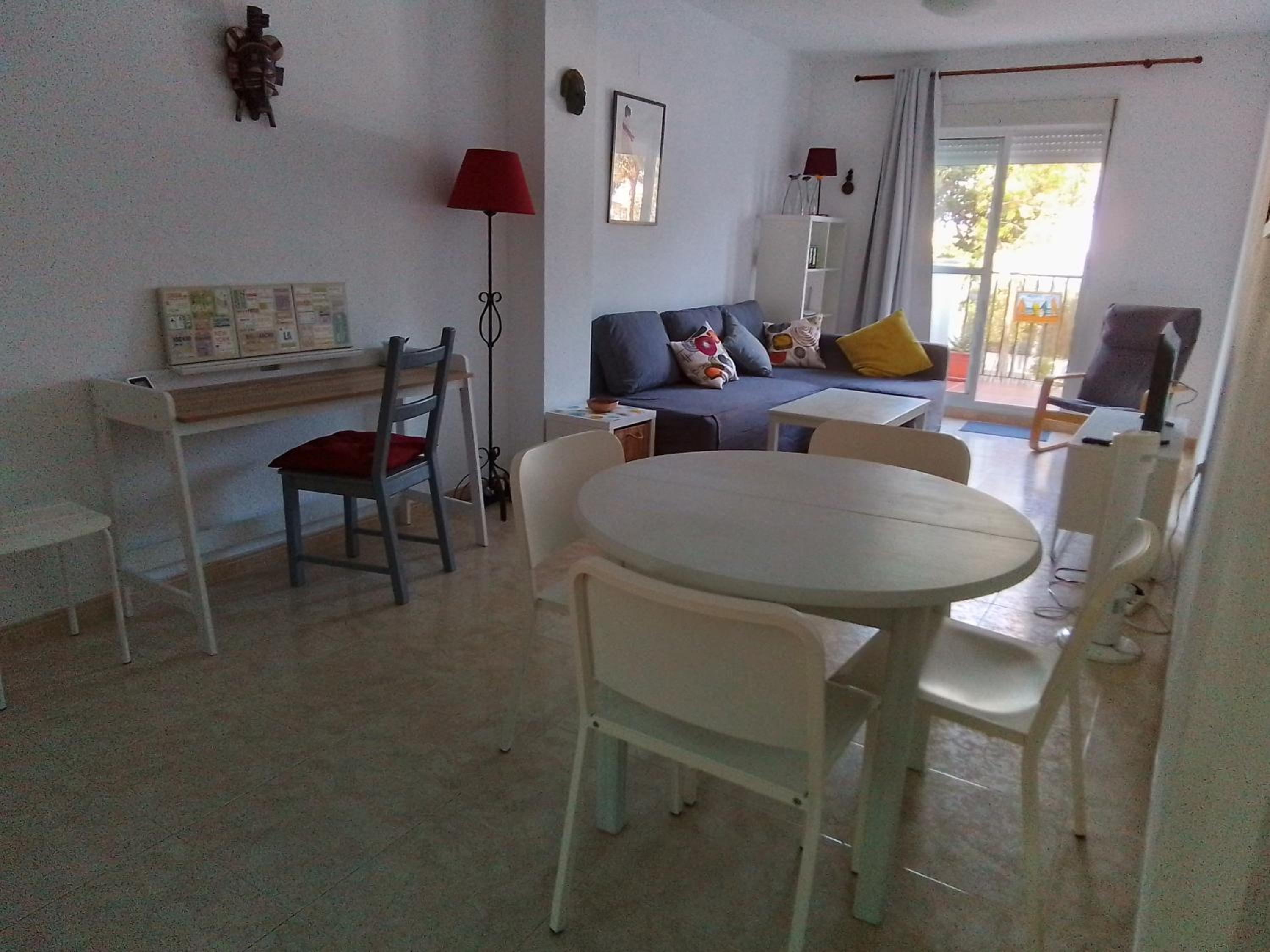 Apartamento en zona Atalaya con garaje y WIFI photo 3