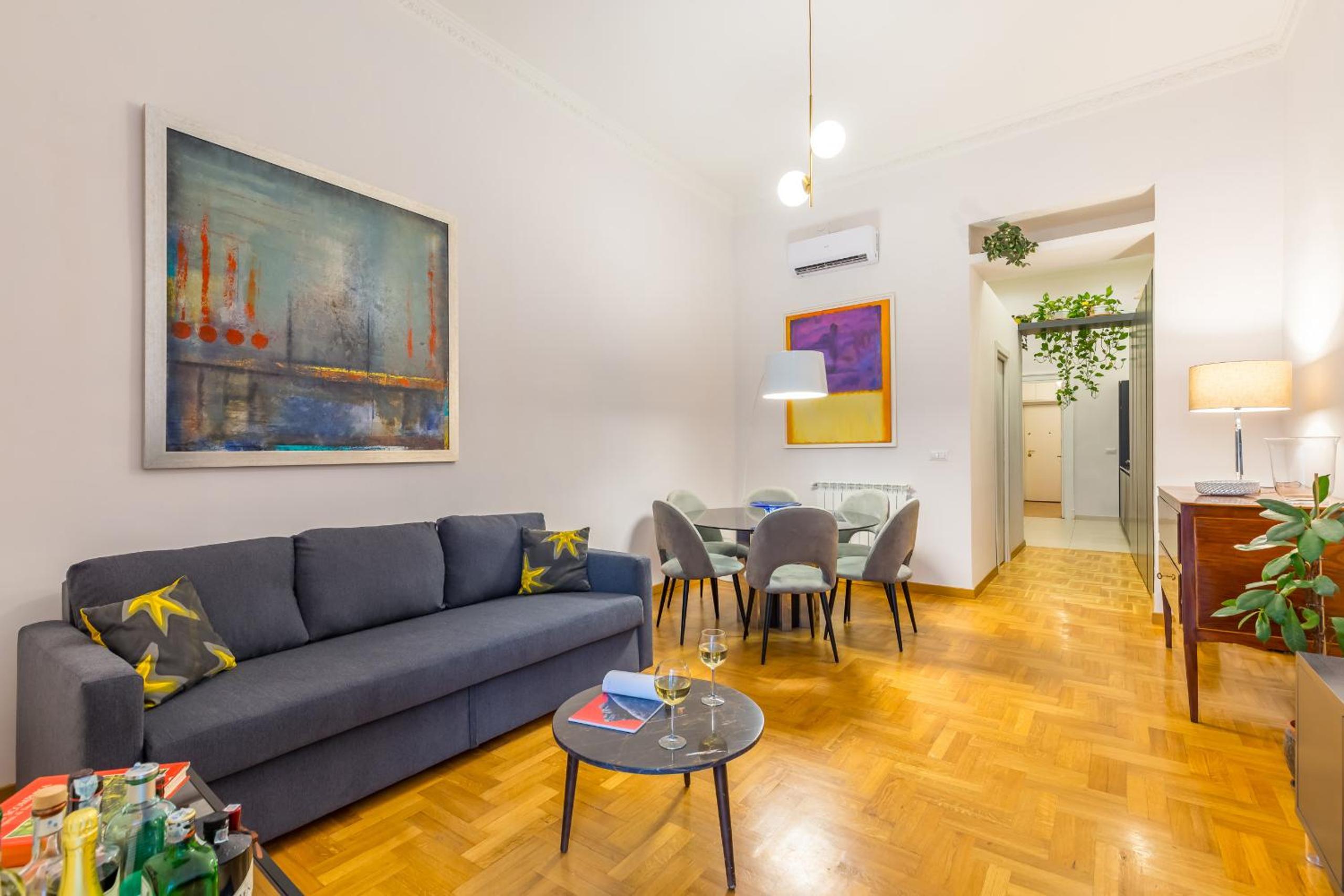 Chiatamone Design Apartment by Wonderful Italy