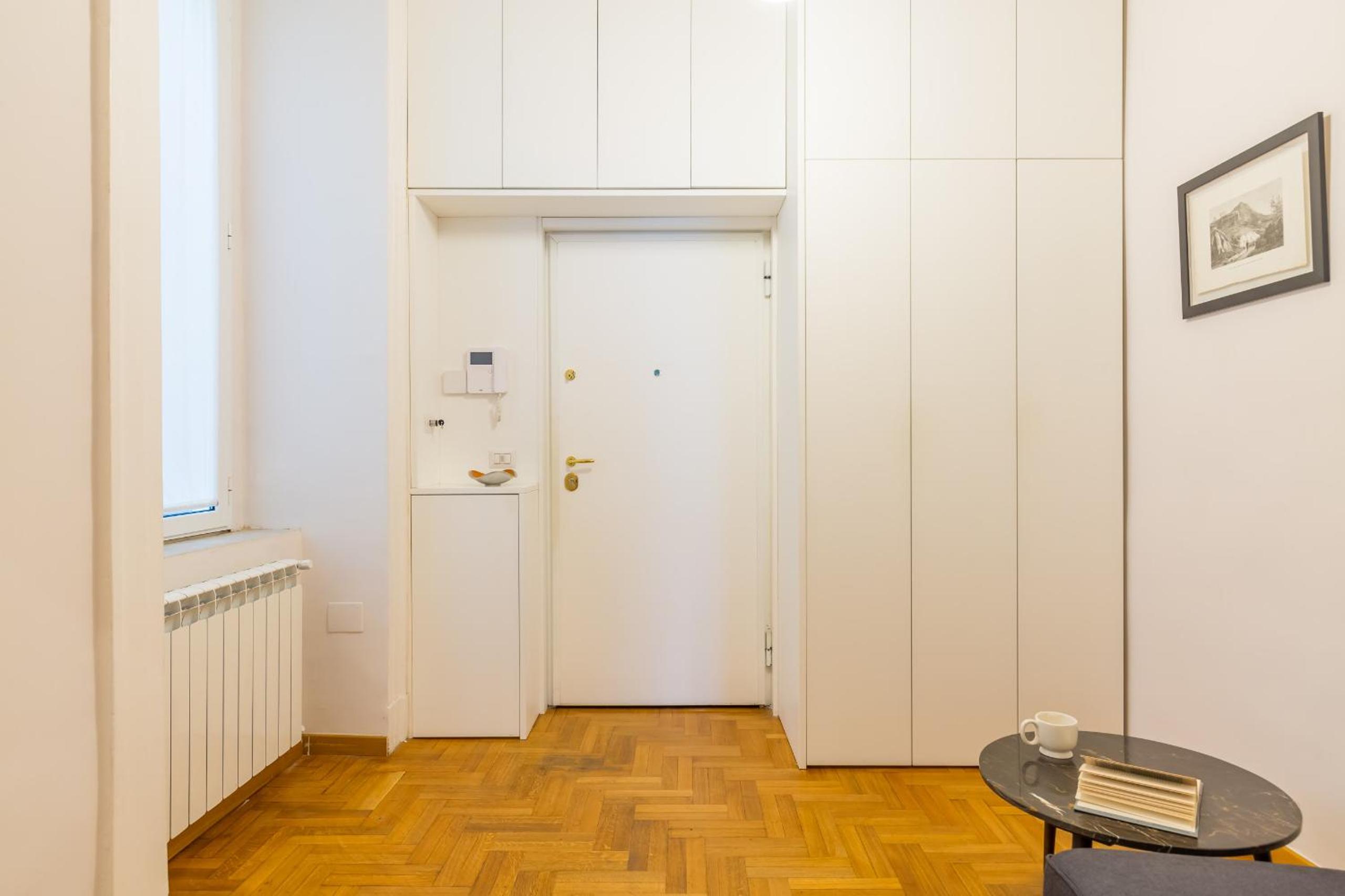 Chiatamone Design Apartment by Wonderful Italy