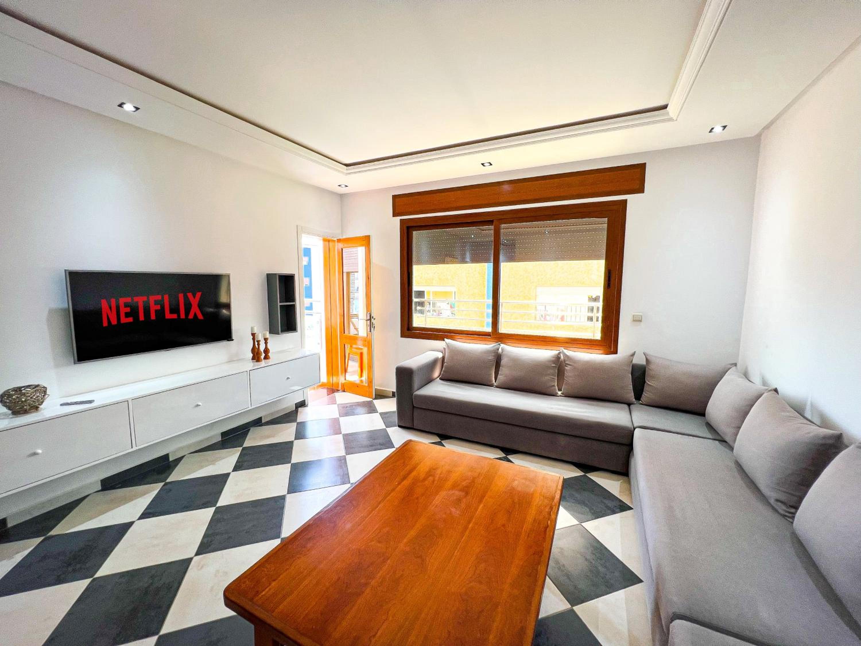 Hotel Visit Oued Laou: Florancia