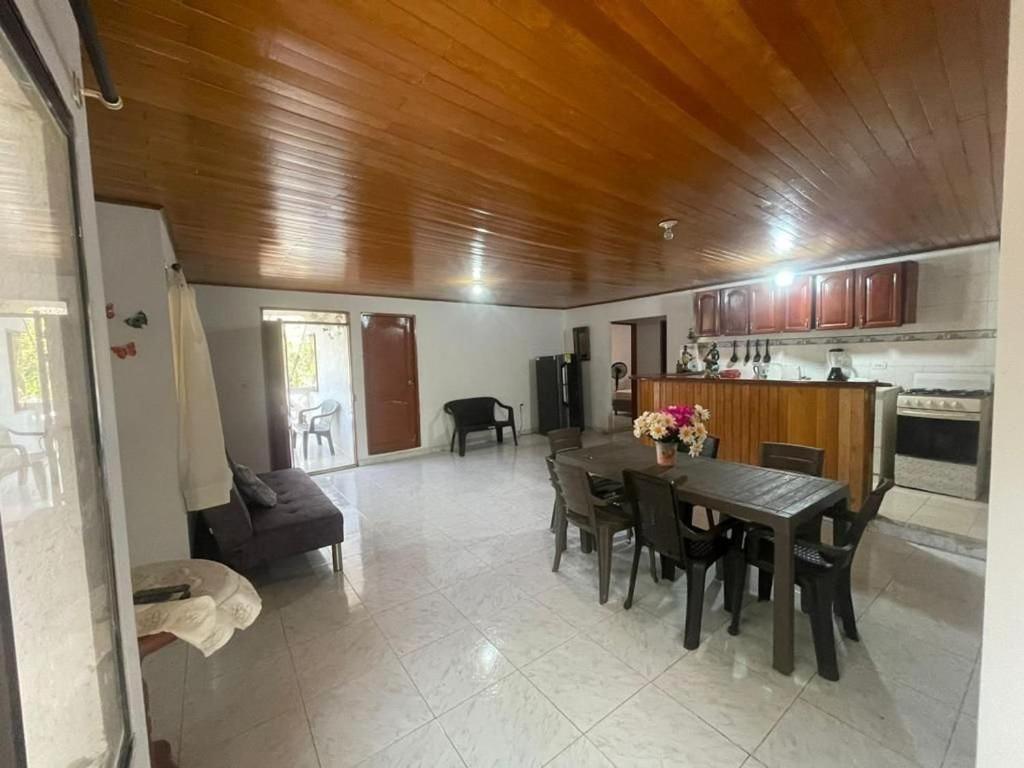 HERMOSO APARTAMENTO EN SANTA MARTA