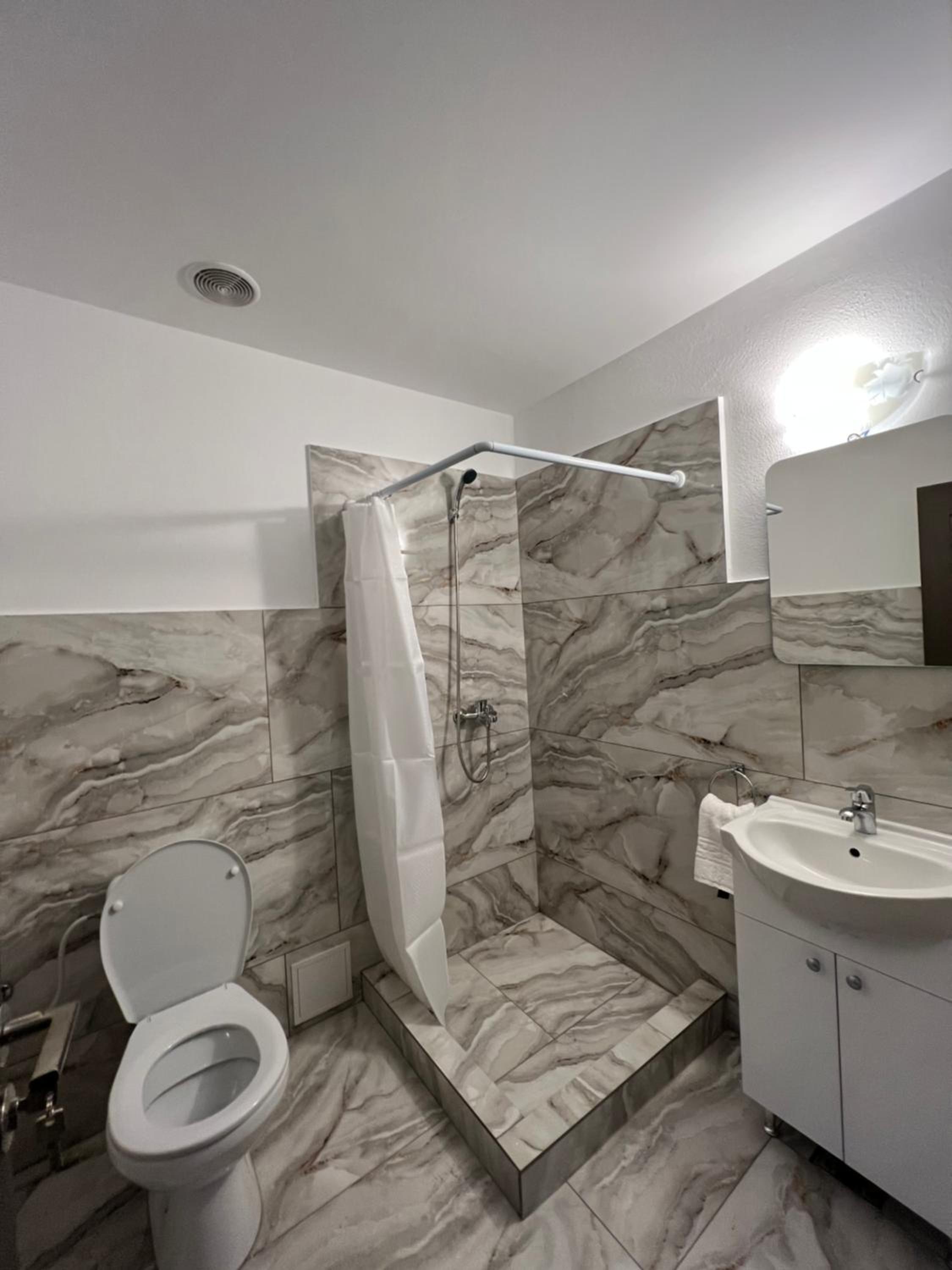 CASA ANDREI view 5
